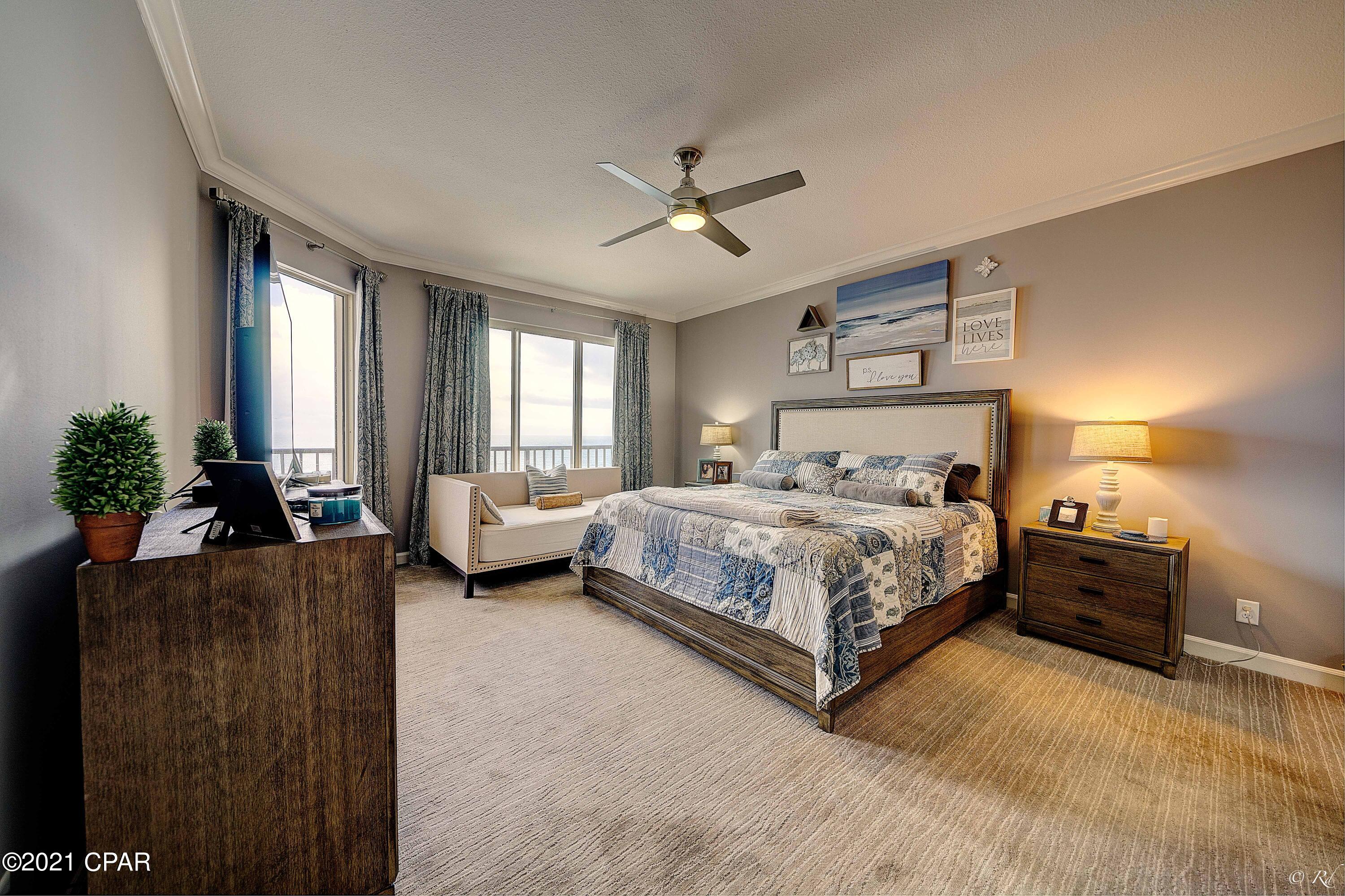 Summerwinds Condo - Residential