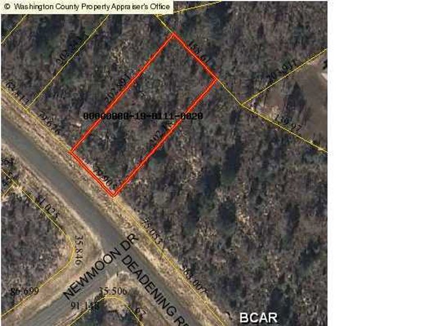 20 miles from new Northwest Florida Beaches International Airport. Oversize Sunny Hills lot (.37 acre) is on a ridge line overlooking Sunny Hills and eastern Washington County timberland. Dedicated green space adjacent to lot on the south. Public water available on site.  Taxes include MSBU annual assessment of $31.91.  Subject to Sunny Hills Unit 19 deed restrictions of record.