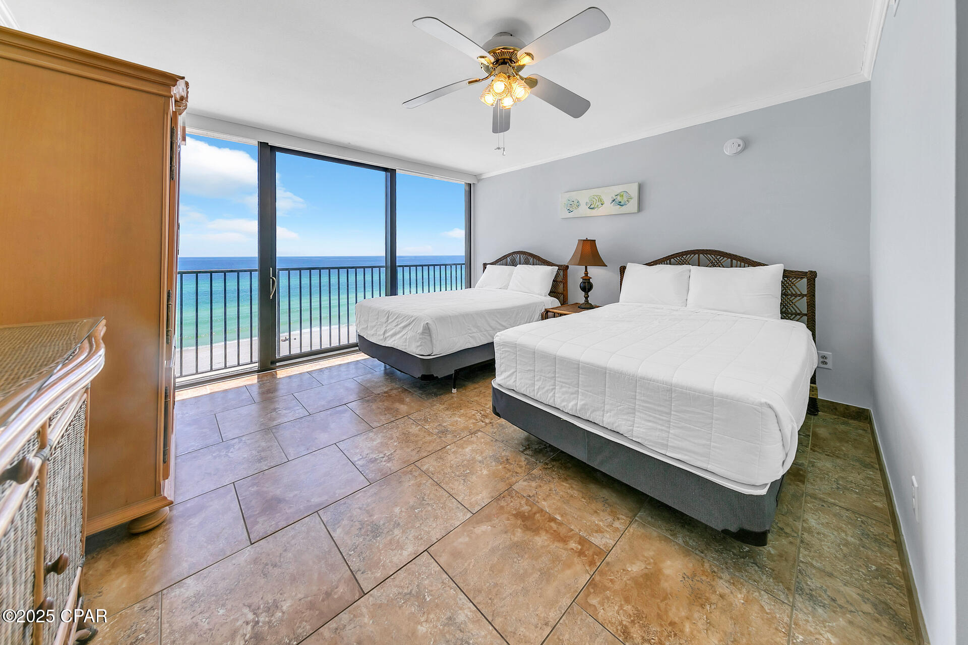 Seachase Condo - Residential