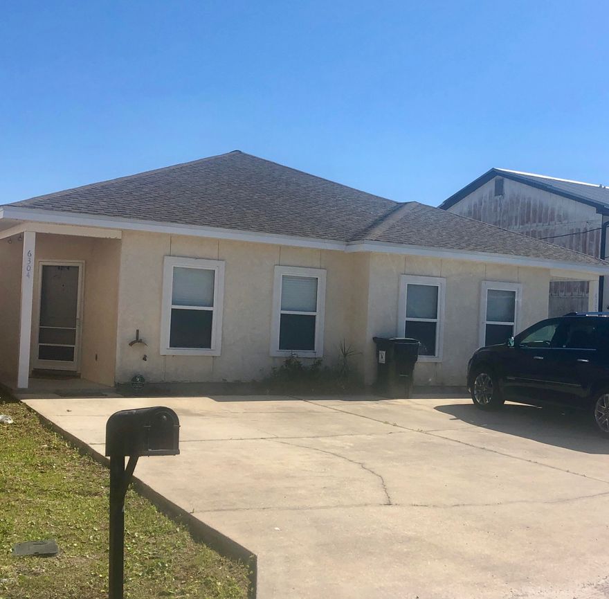 Great Investment property,Well maintained duplex in great location. One unit with one bedroom and one bath  and the other has two  bedroom, two bath with 9 foot ceilings. No HOA Fees Great convenient location!