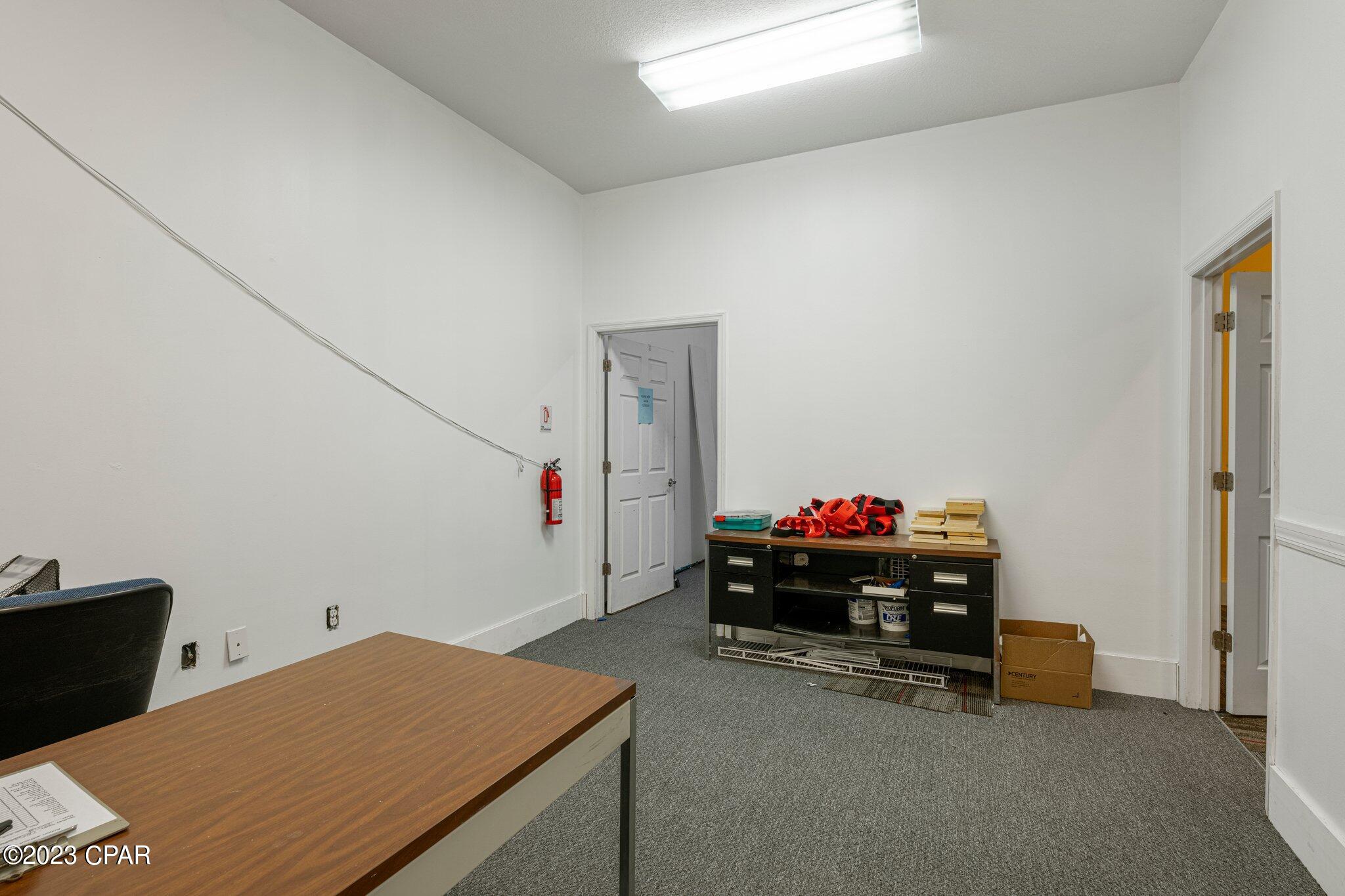 [No Recorded Subdiv] - Commercial Sale