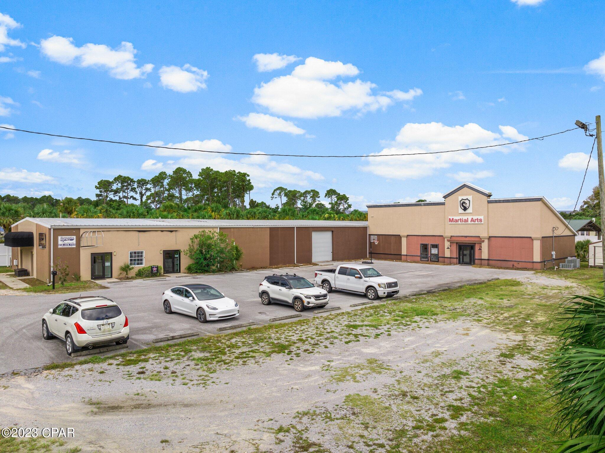 [No Recorded Subdiv] - Commercial Sale