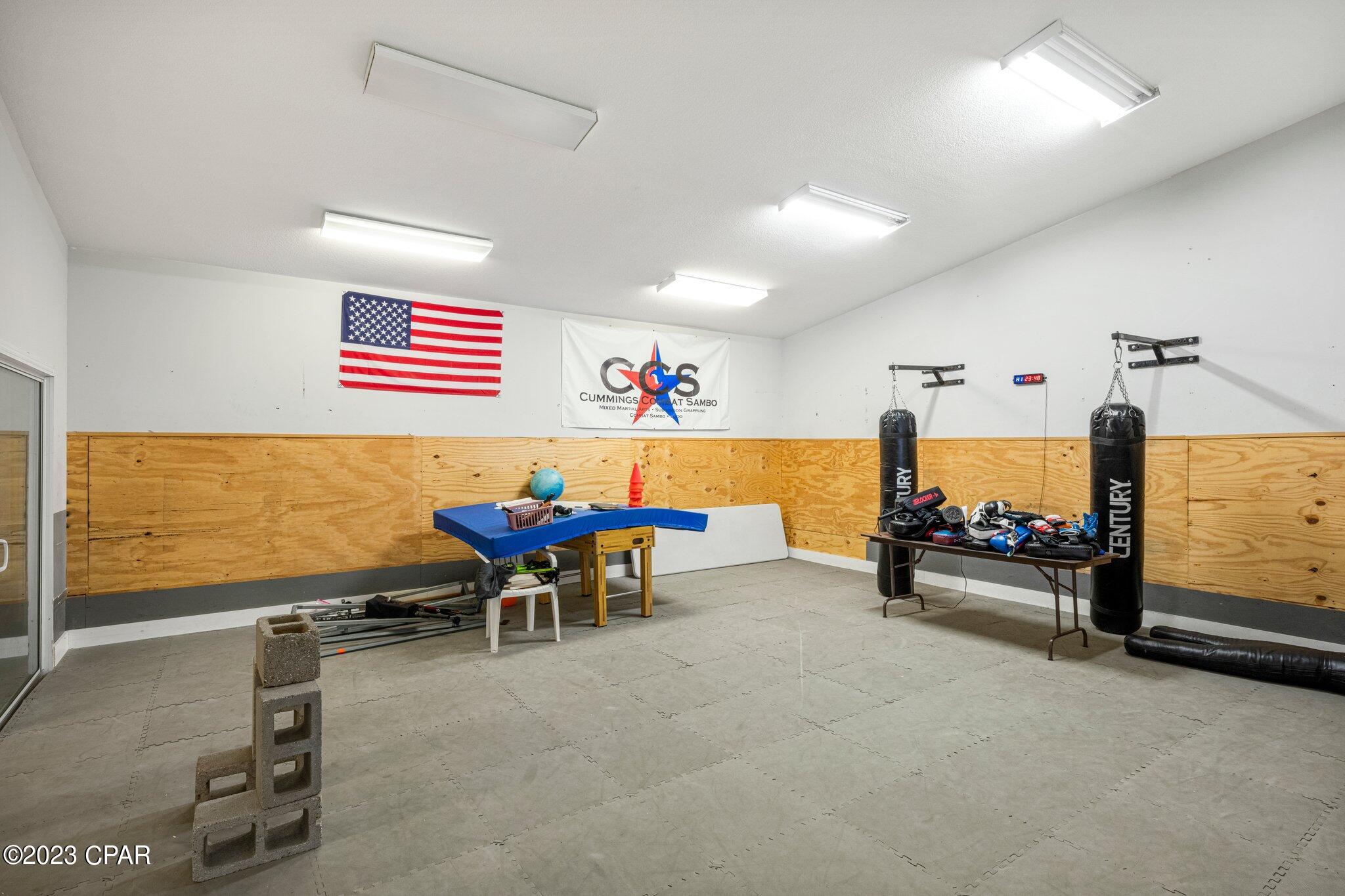 [No Recorded Subdiv] - Commercial Sale