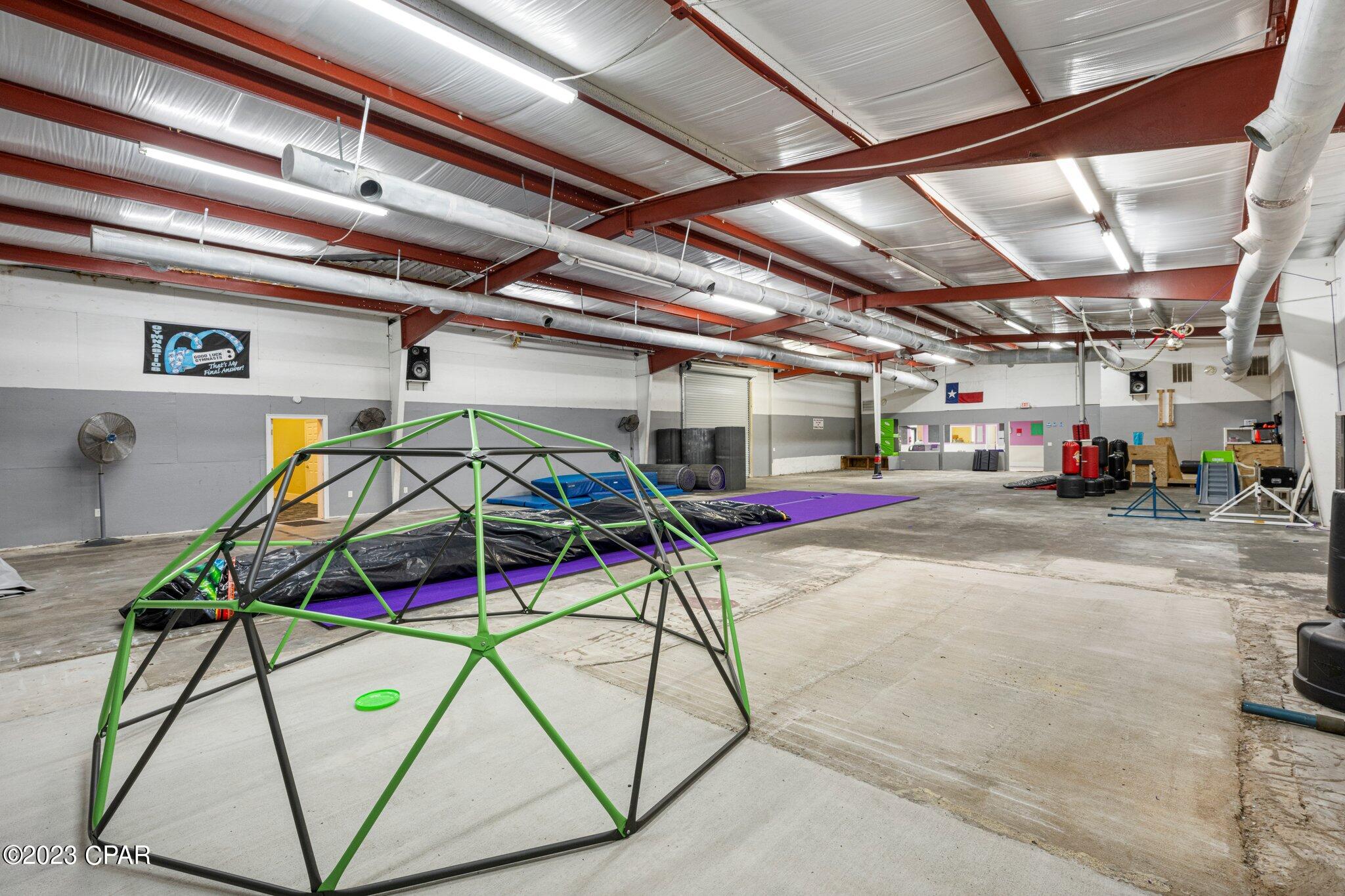 [No Recorded Subdiv] - Commercial Sale