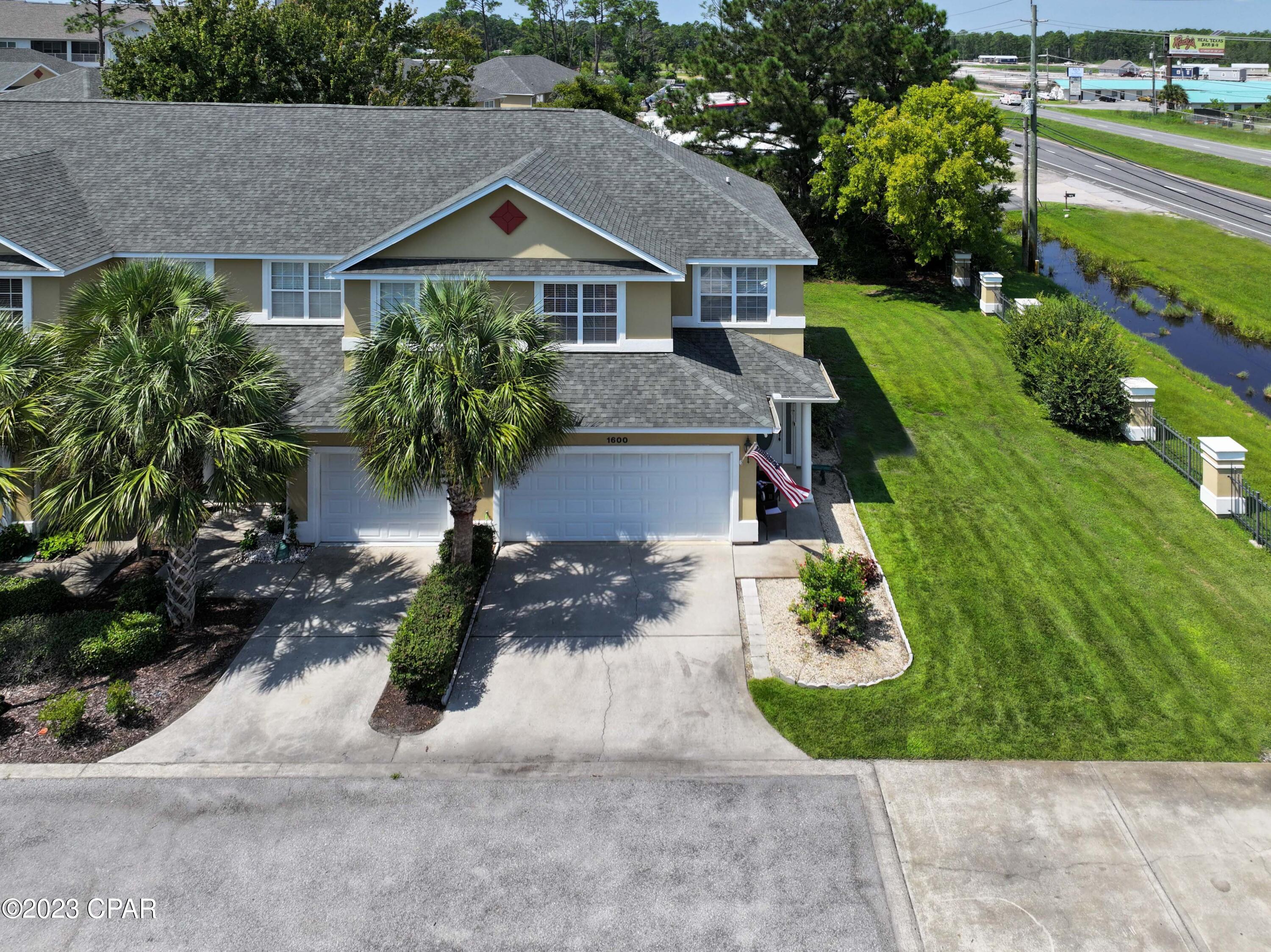 Annabella's Townhomes - Residential