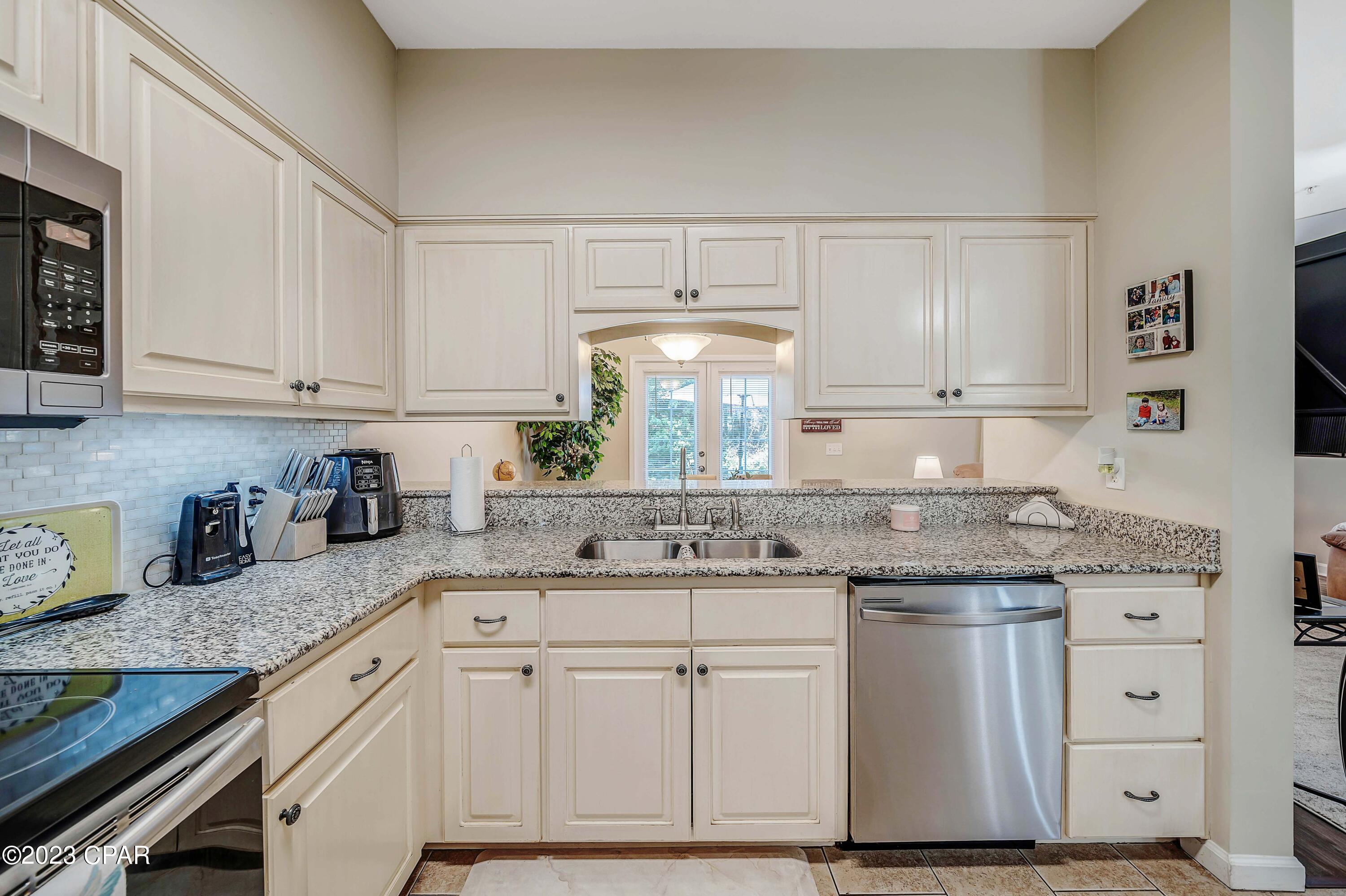 Annabella's Townhomes - Residential