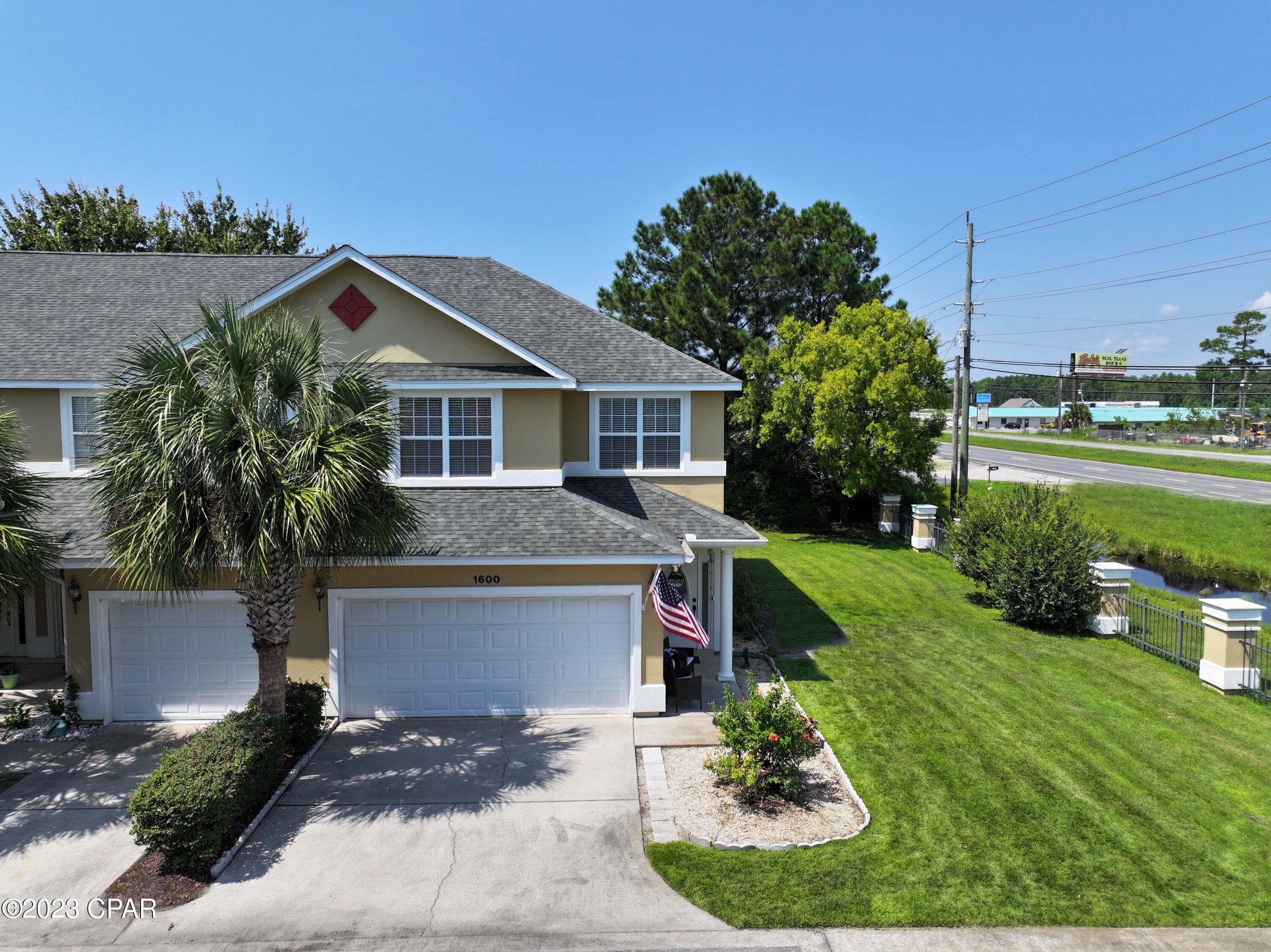 Annabella's Townhomes - Residential