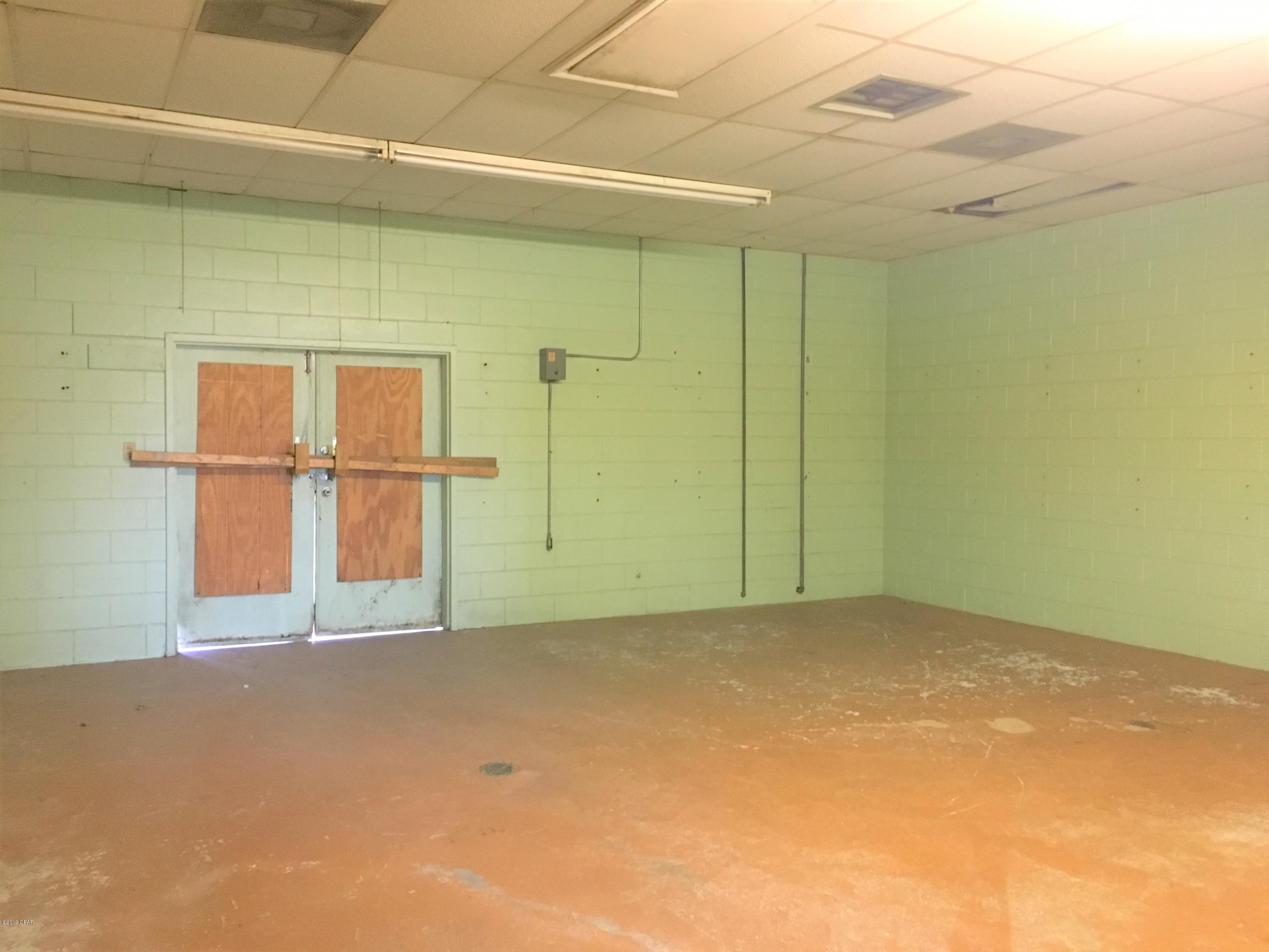 [No Recorded Subdiv] - Commercial Lease