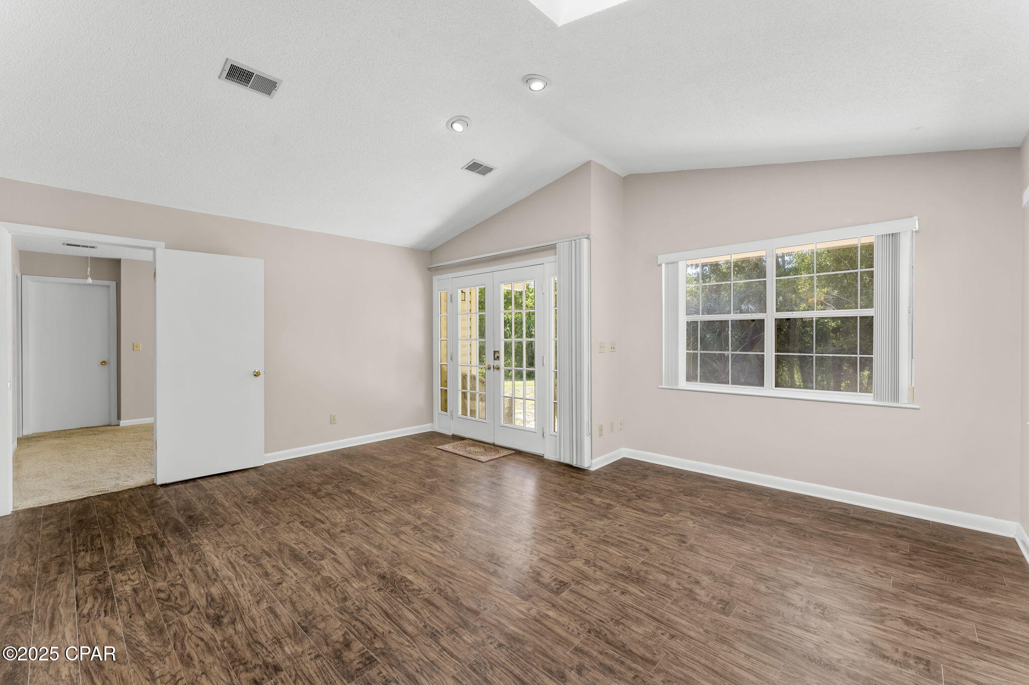 Venetian Villa 1st Add Replat - Residential