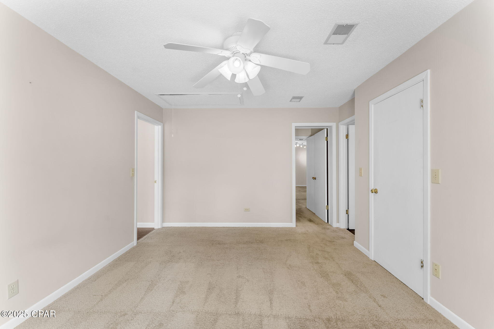 Venetian Villa 1st Add Replat - Residential