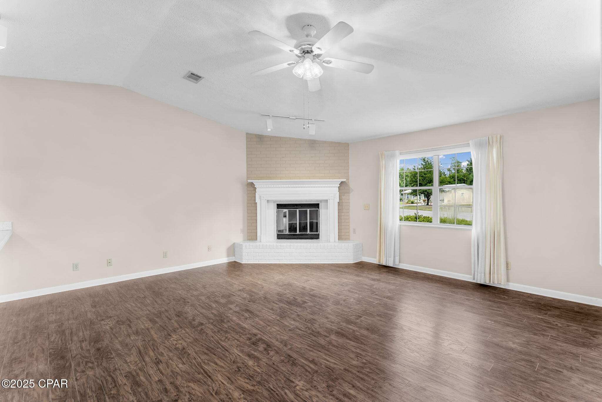 Venetian Villa 1st Add Replat - Residential