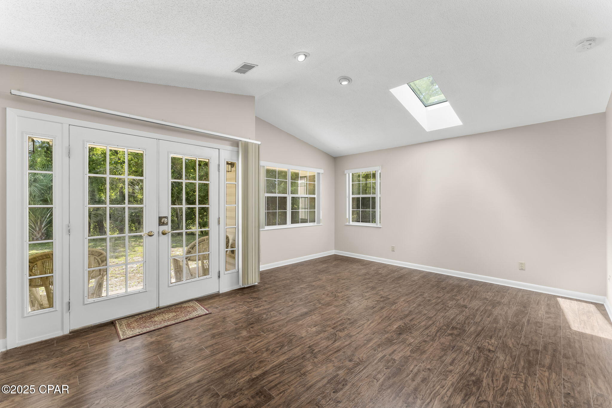 Venetian Villa 1st Add Replat - Residential