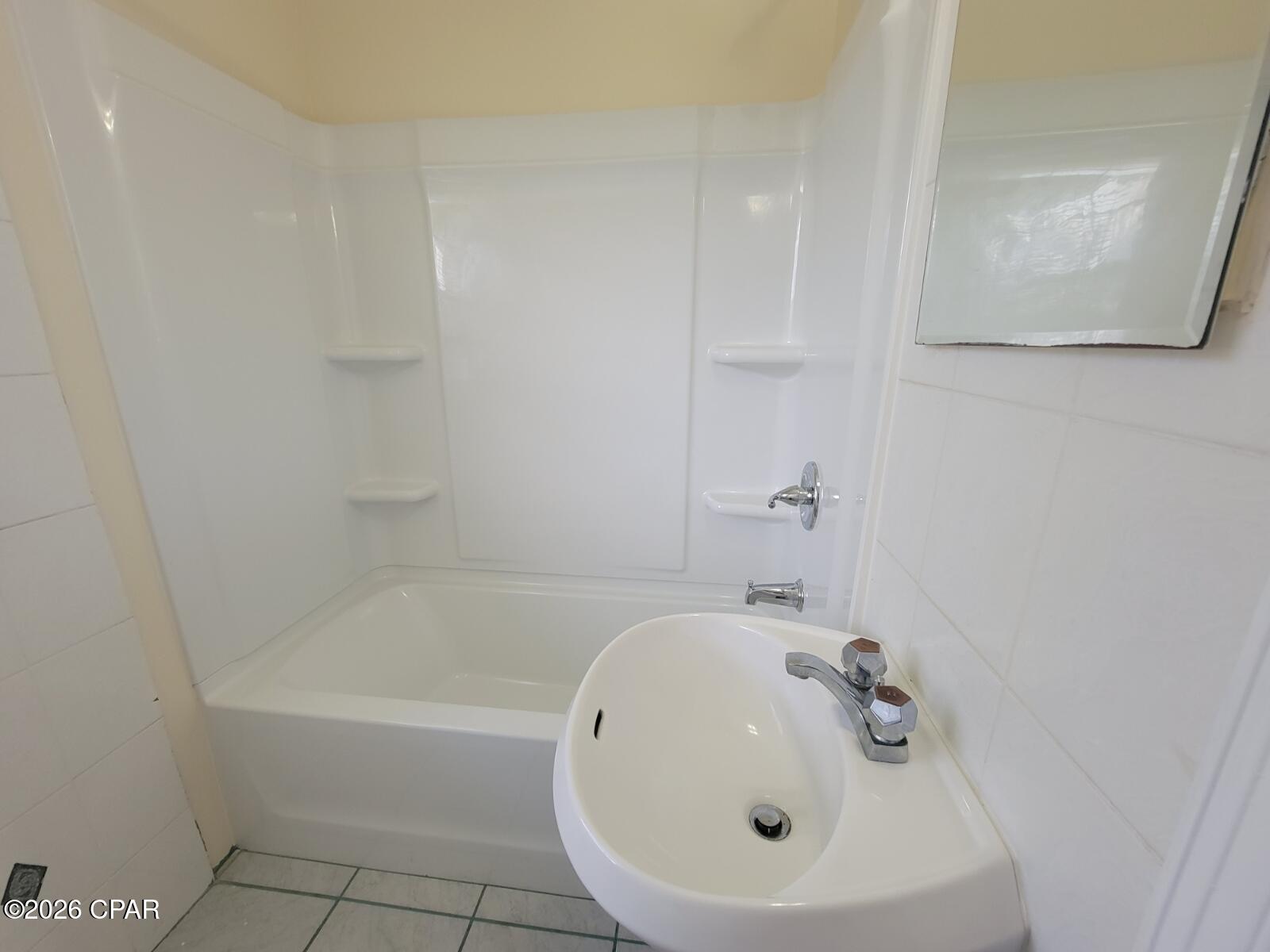 [No Recorded Subdiv] - Residential Lease