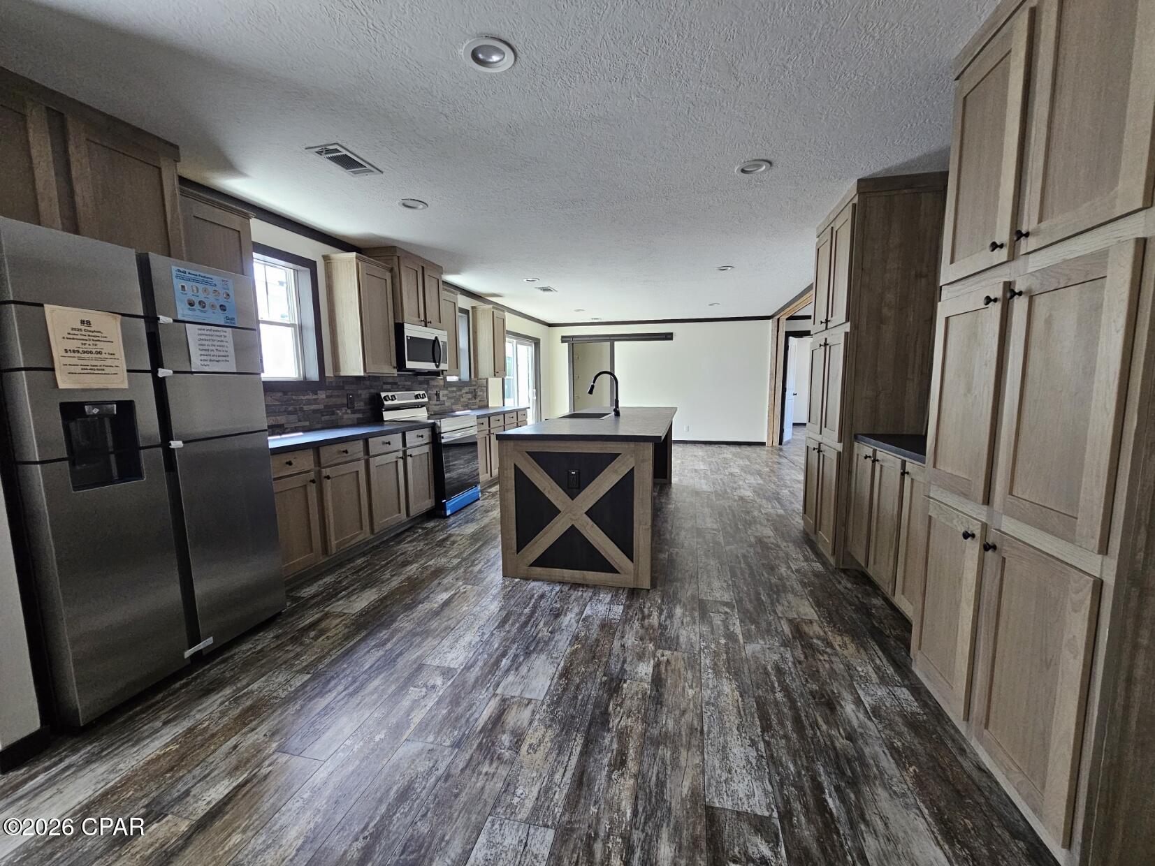 Valley Oaks - Residential
