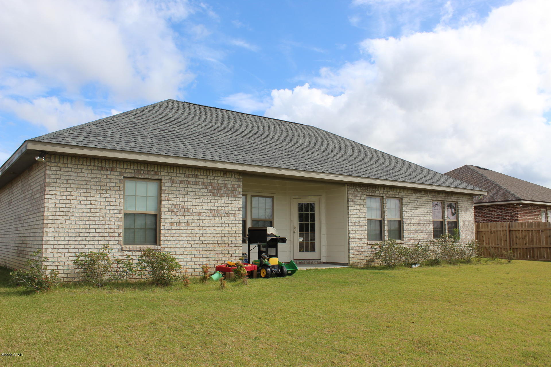 [No Recorded Subdiv] - Residential Lease