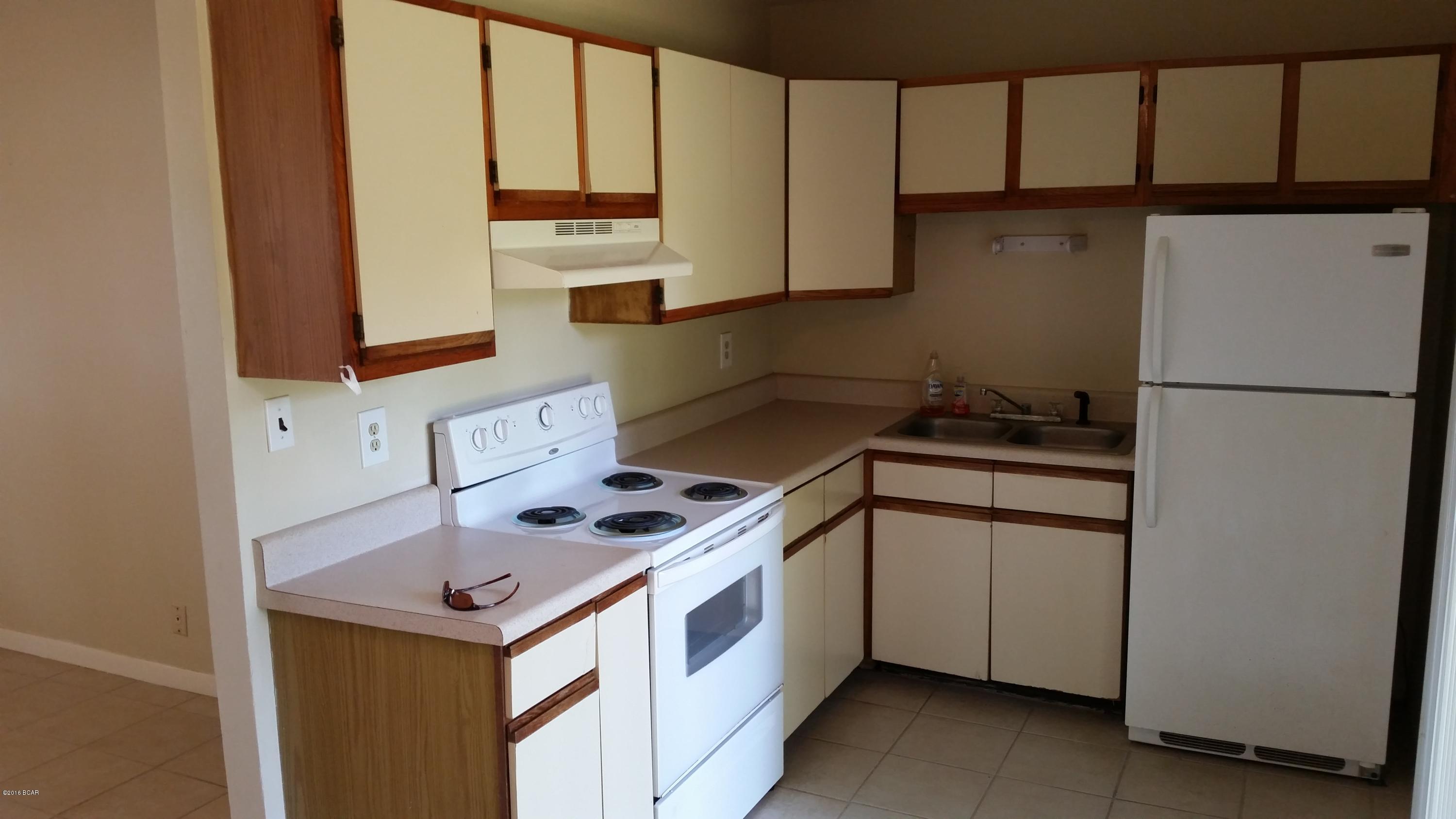 Jinks Sub U-1 - Residential Lease