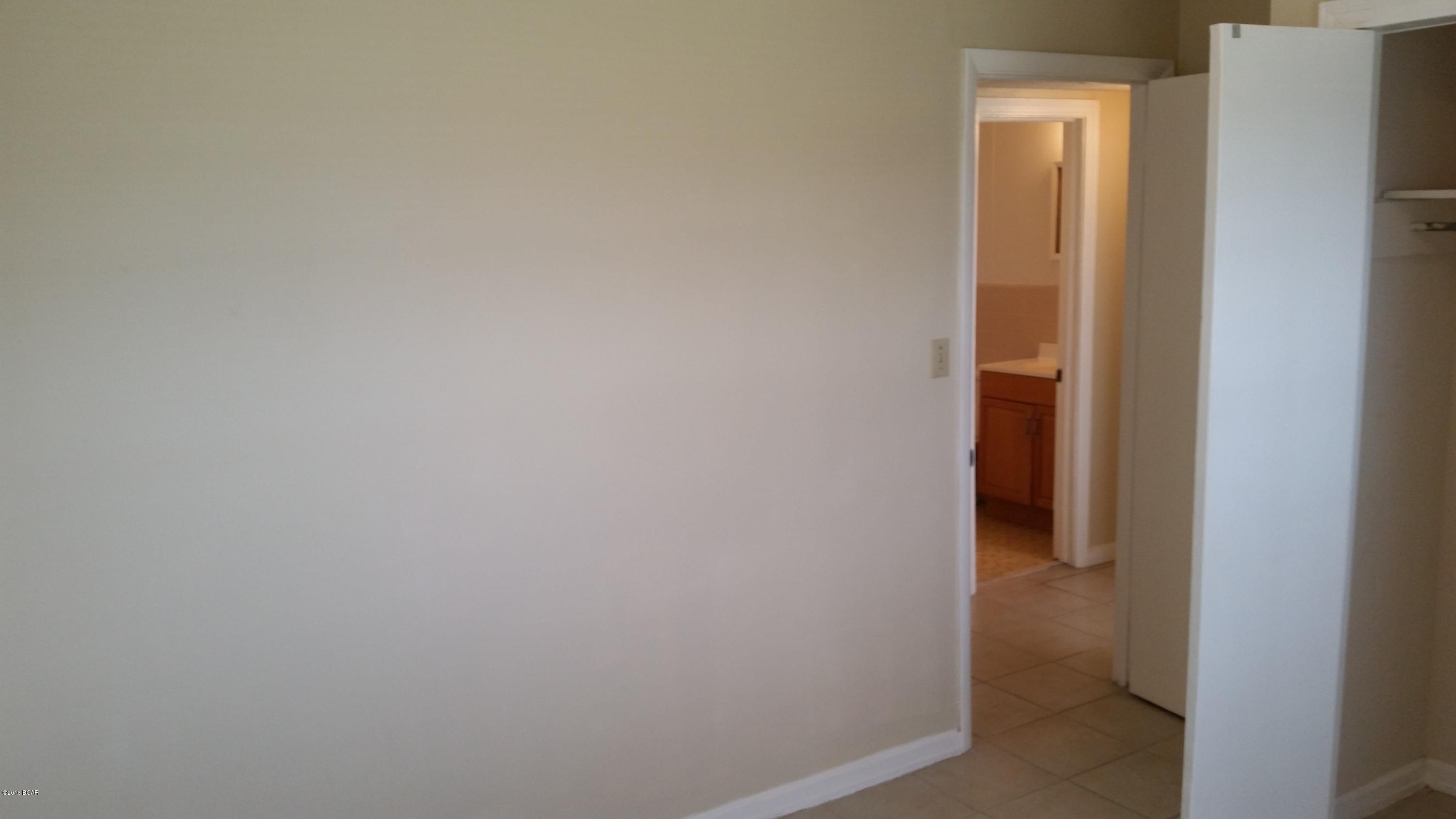 Jinks Sub U-1 - Residential Lease