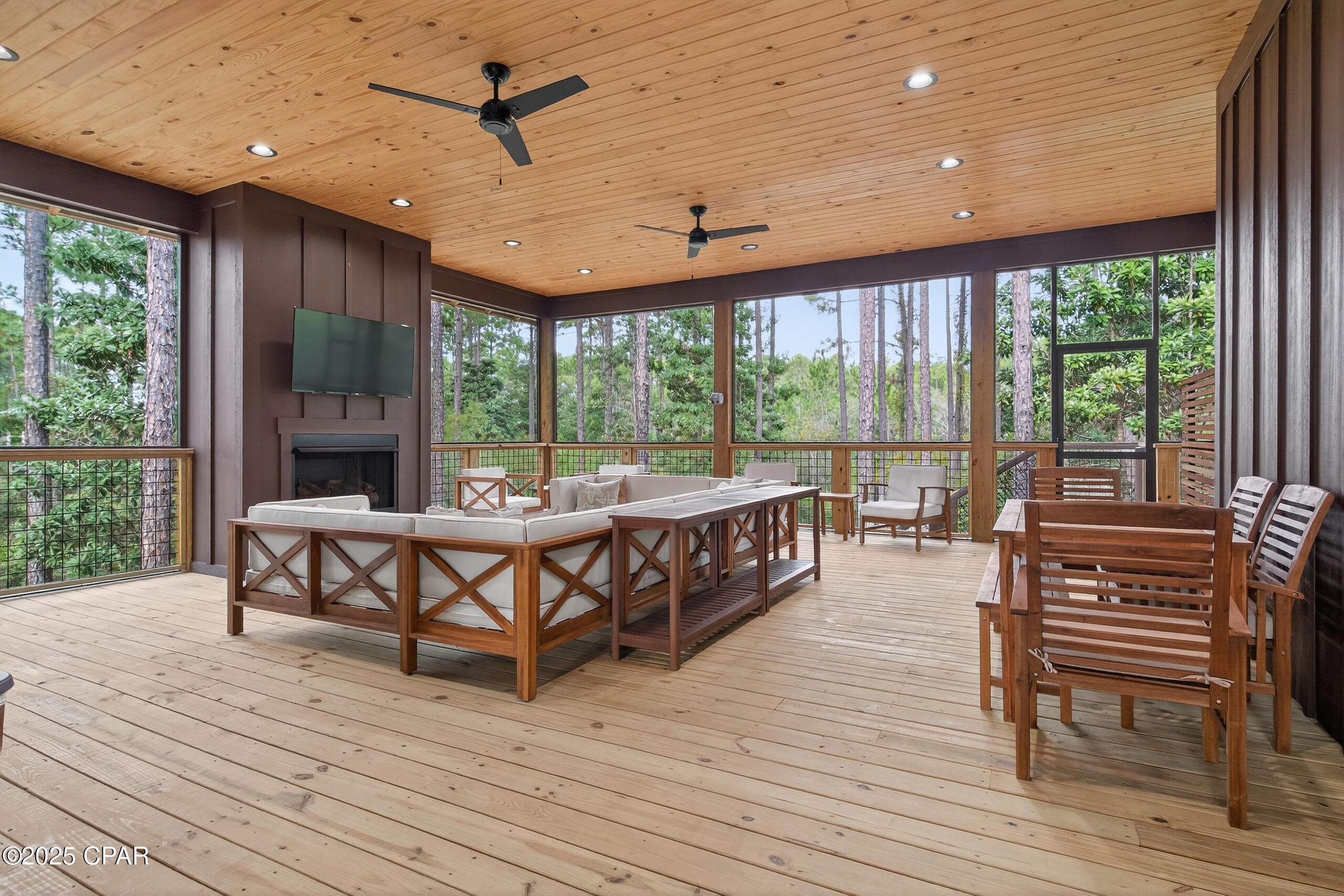 Rivercamps On Crooked Creek - Residential