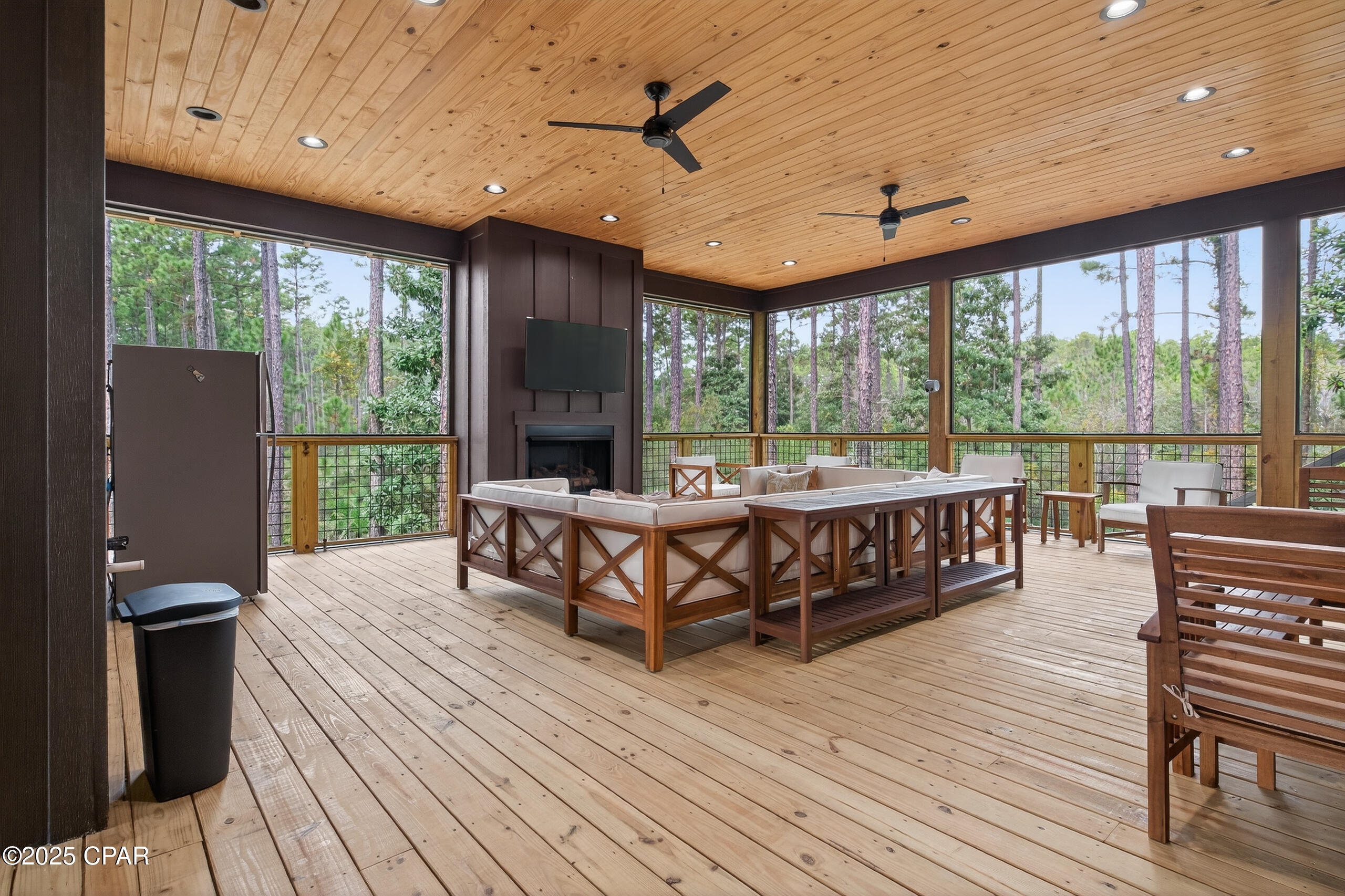 Rivercamps On Crooked Creek - Residential