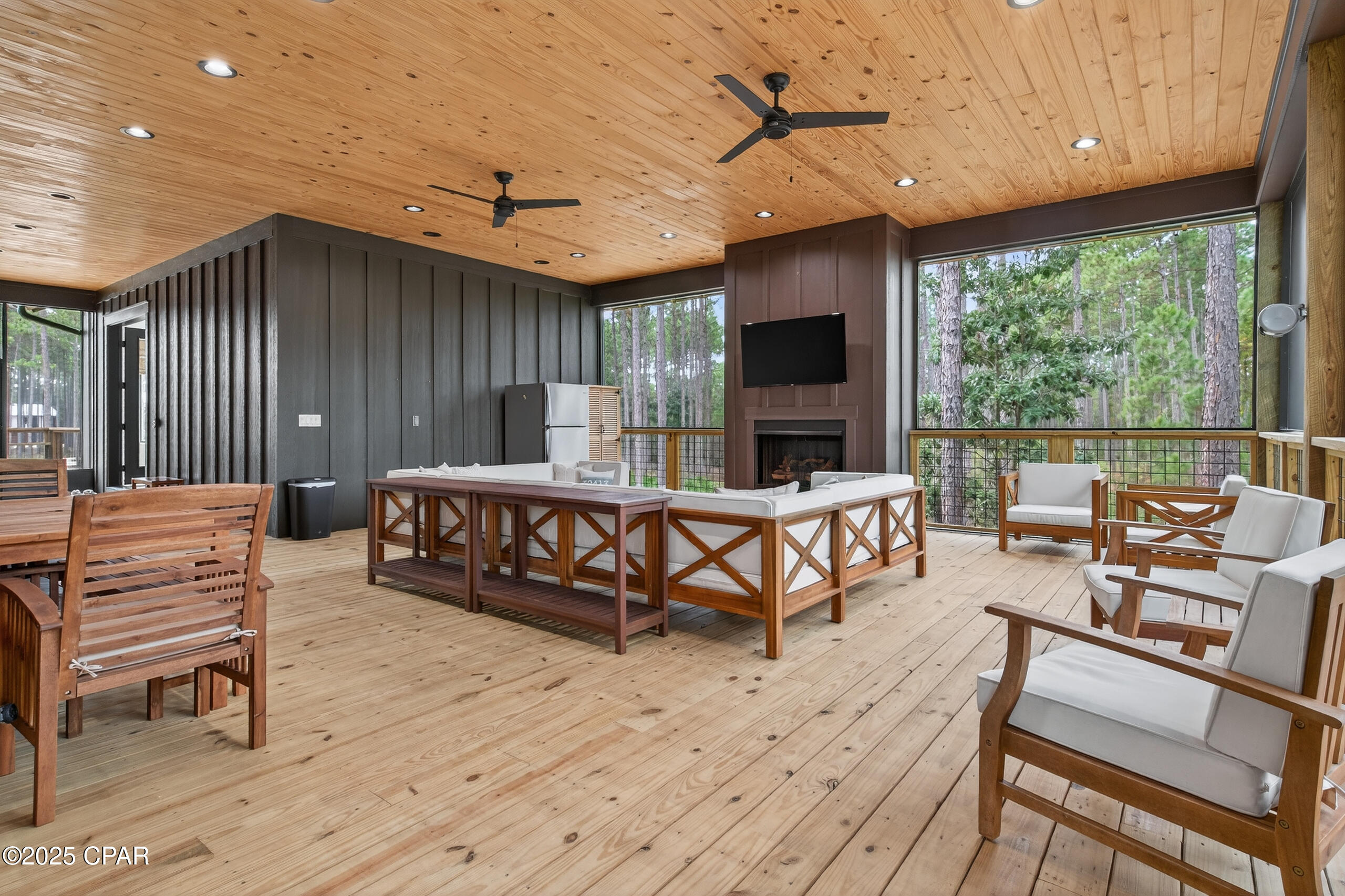 Rivercamps On Crooked Creek - Residential