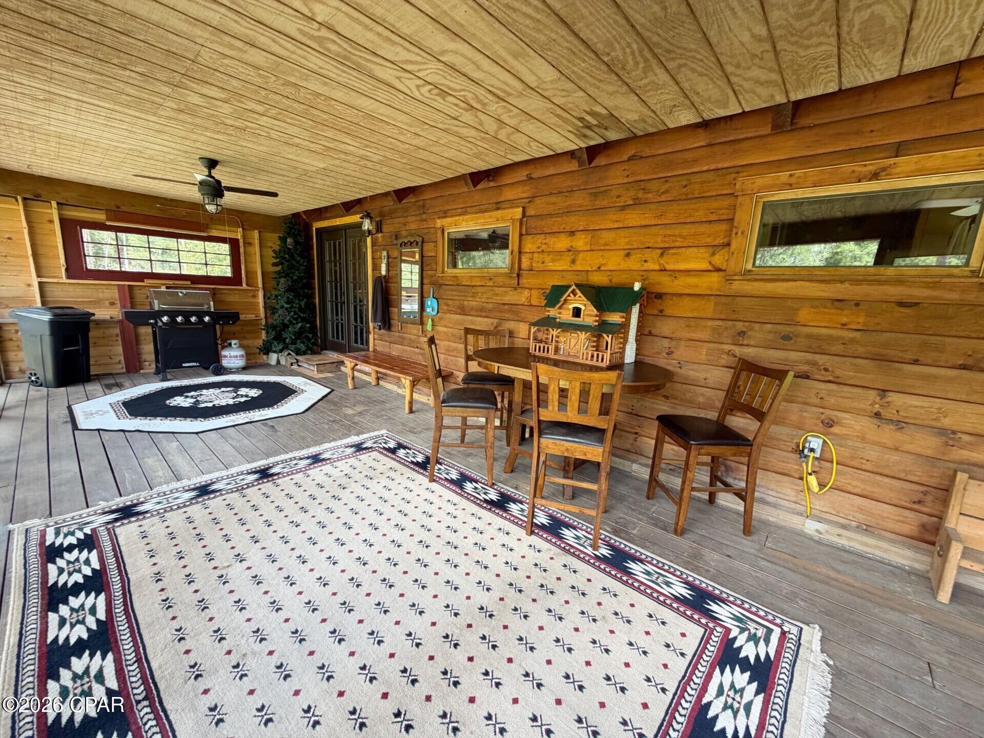 Compass Lake In The Hills - Residential