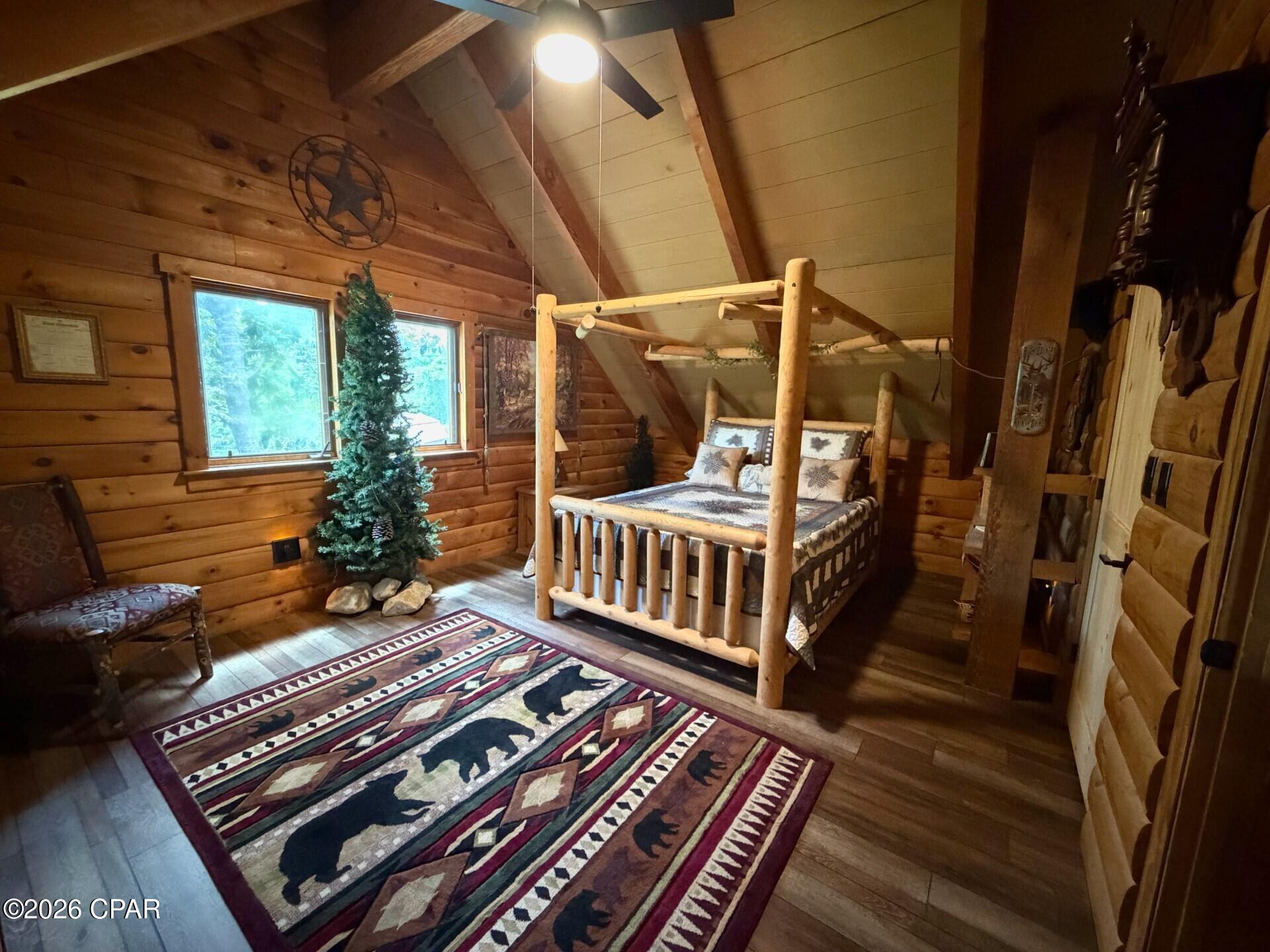 Compass Lake In The Hills - Residential