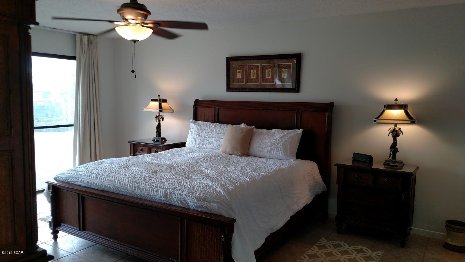 River Oaks Tennis Villas - Residential