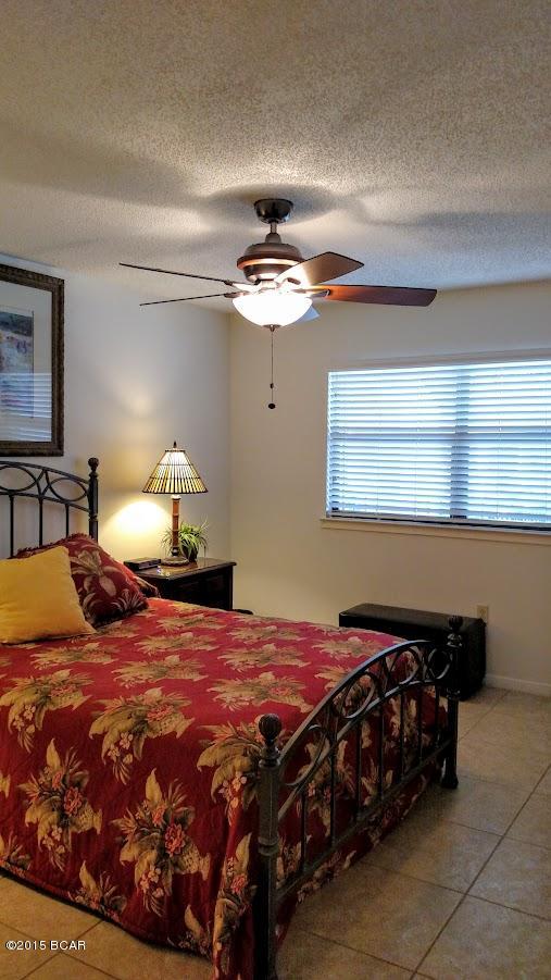 River Oaks Tennis Villas - Residential