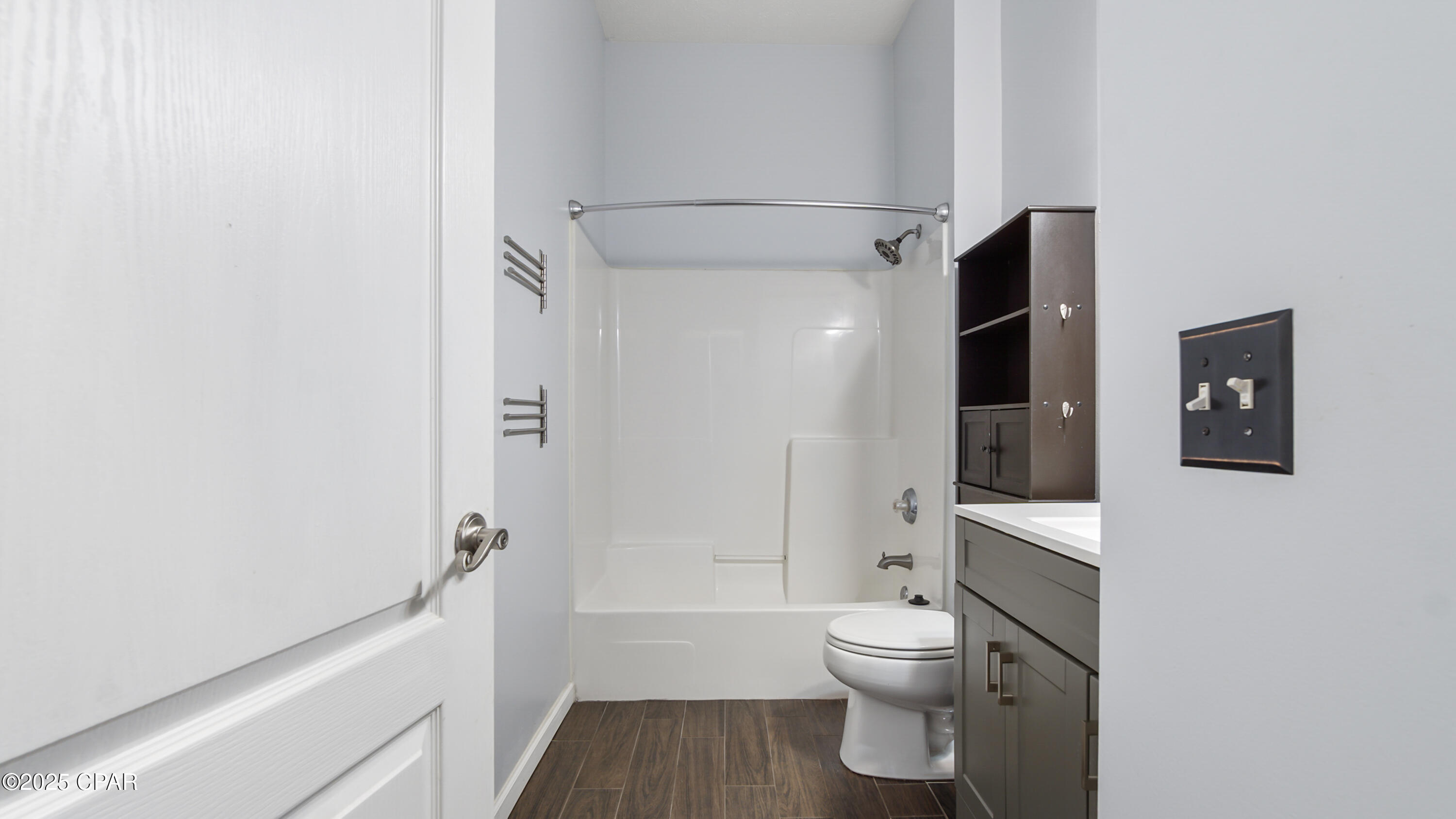 Dolphin Bay - Residential Lease