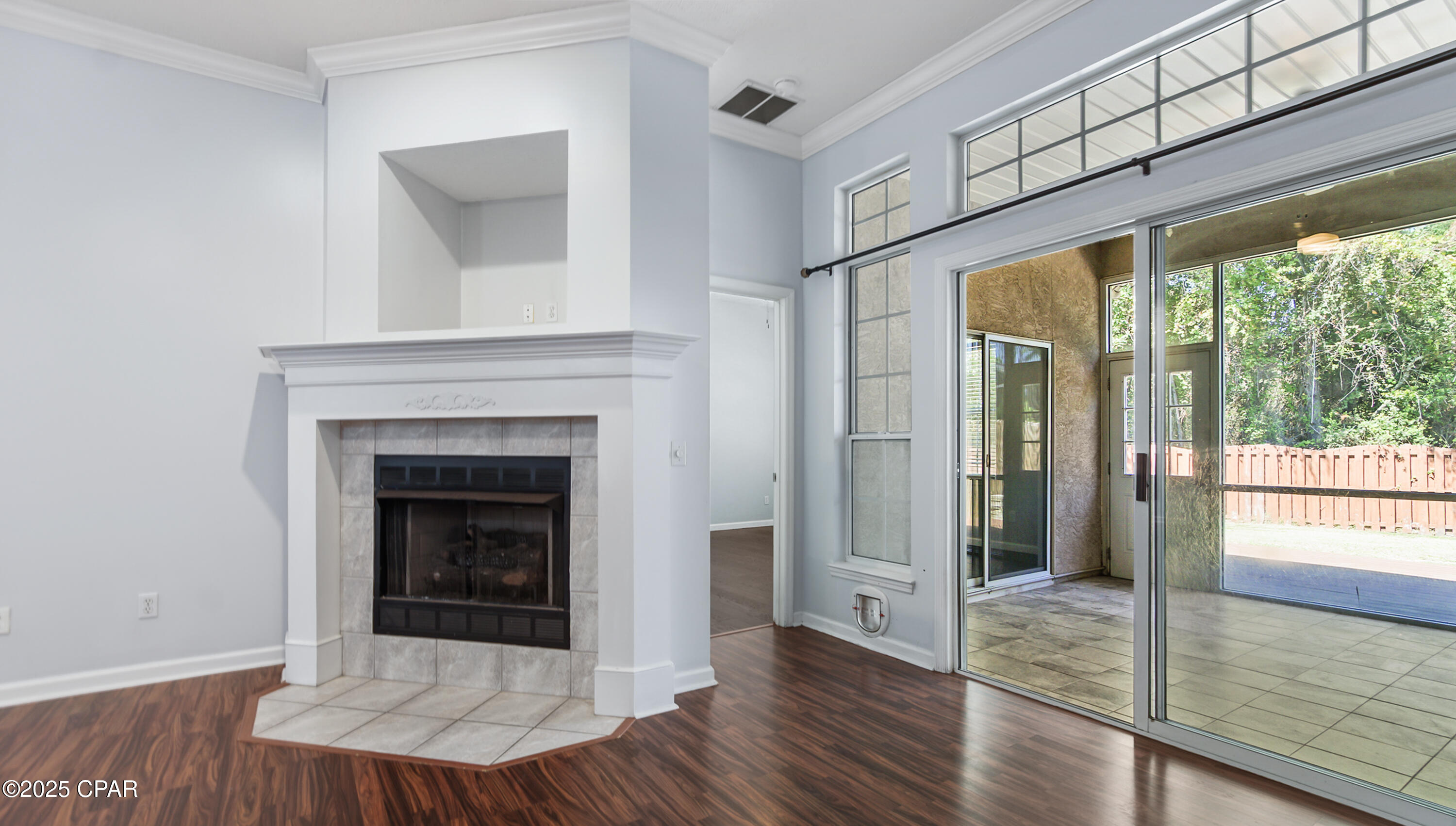 Dolphin Bay - Residential Lease