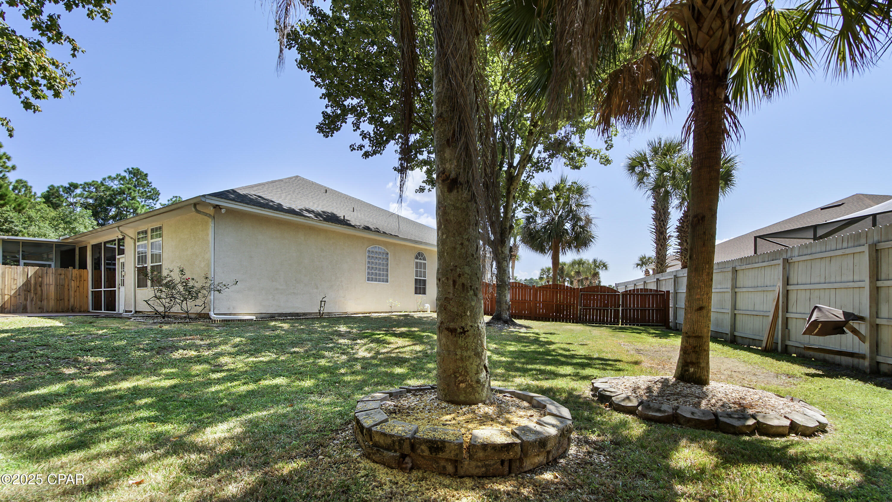 Dolphin Bay - Residential Lease