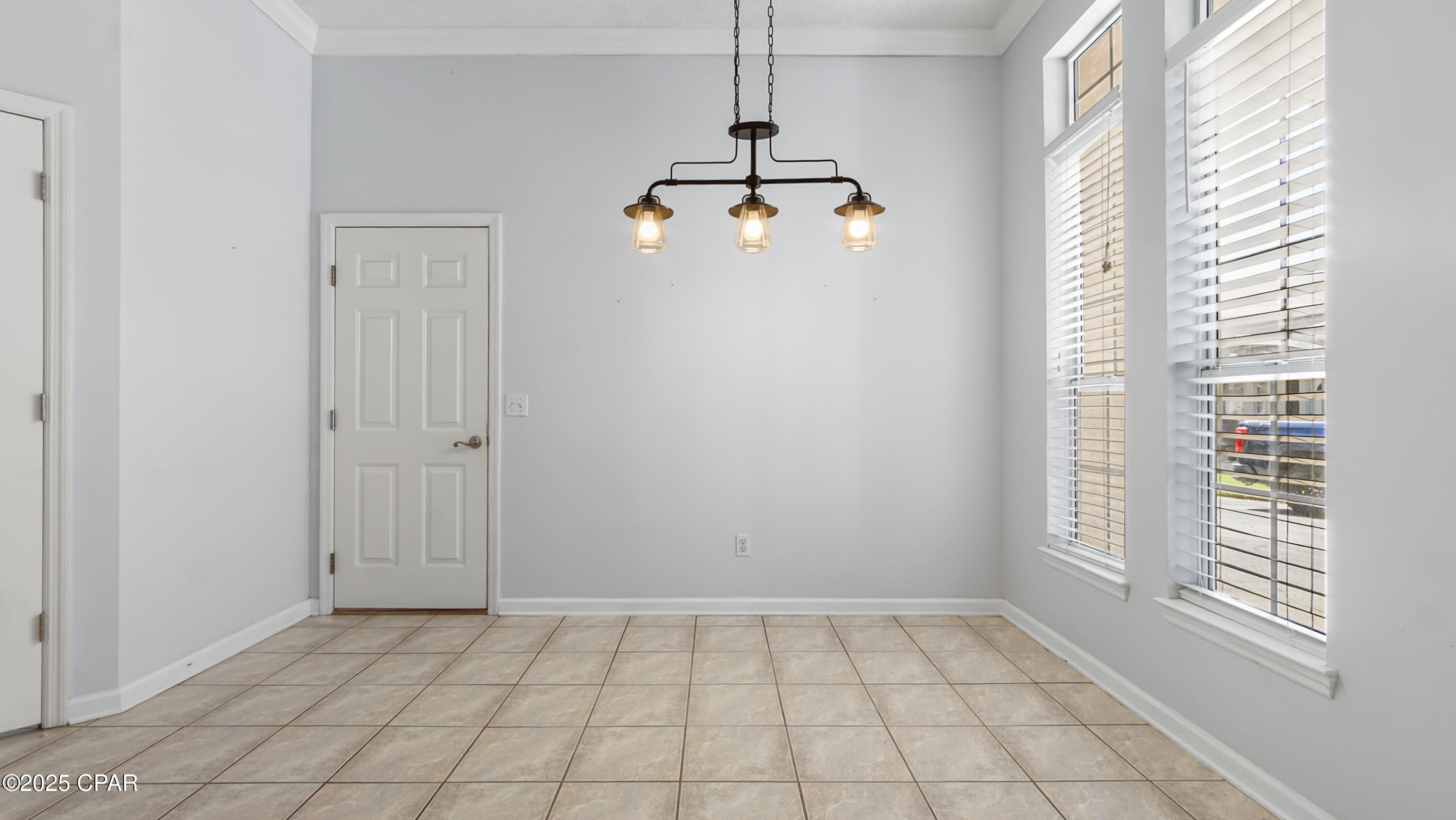 Dolphin Bay - Residential Lease