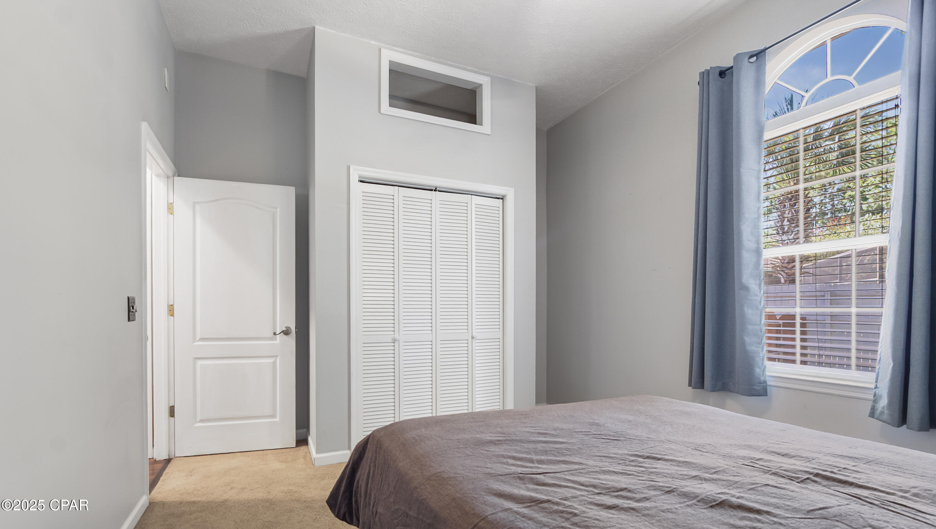 Dolphin Bay - Residential Lease