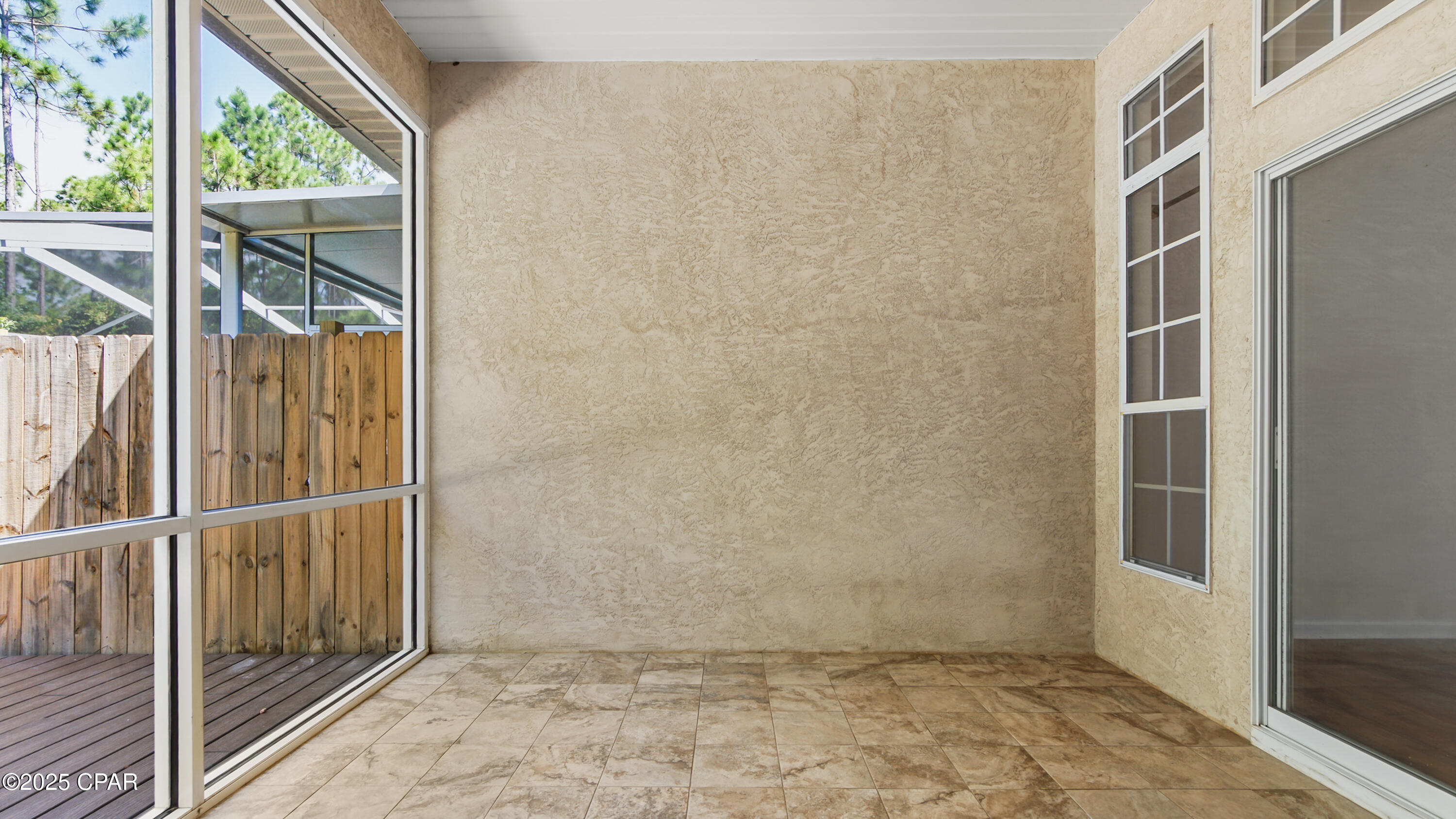 Dolphin Bay - Residential Lease