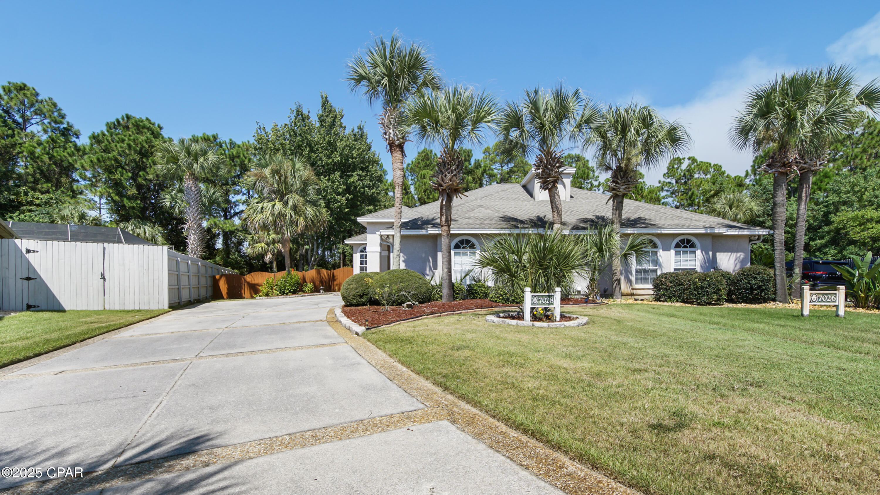 Dolphin Bay - Residential Lease