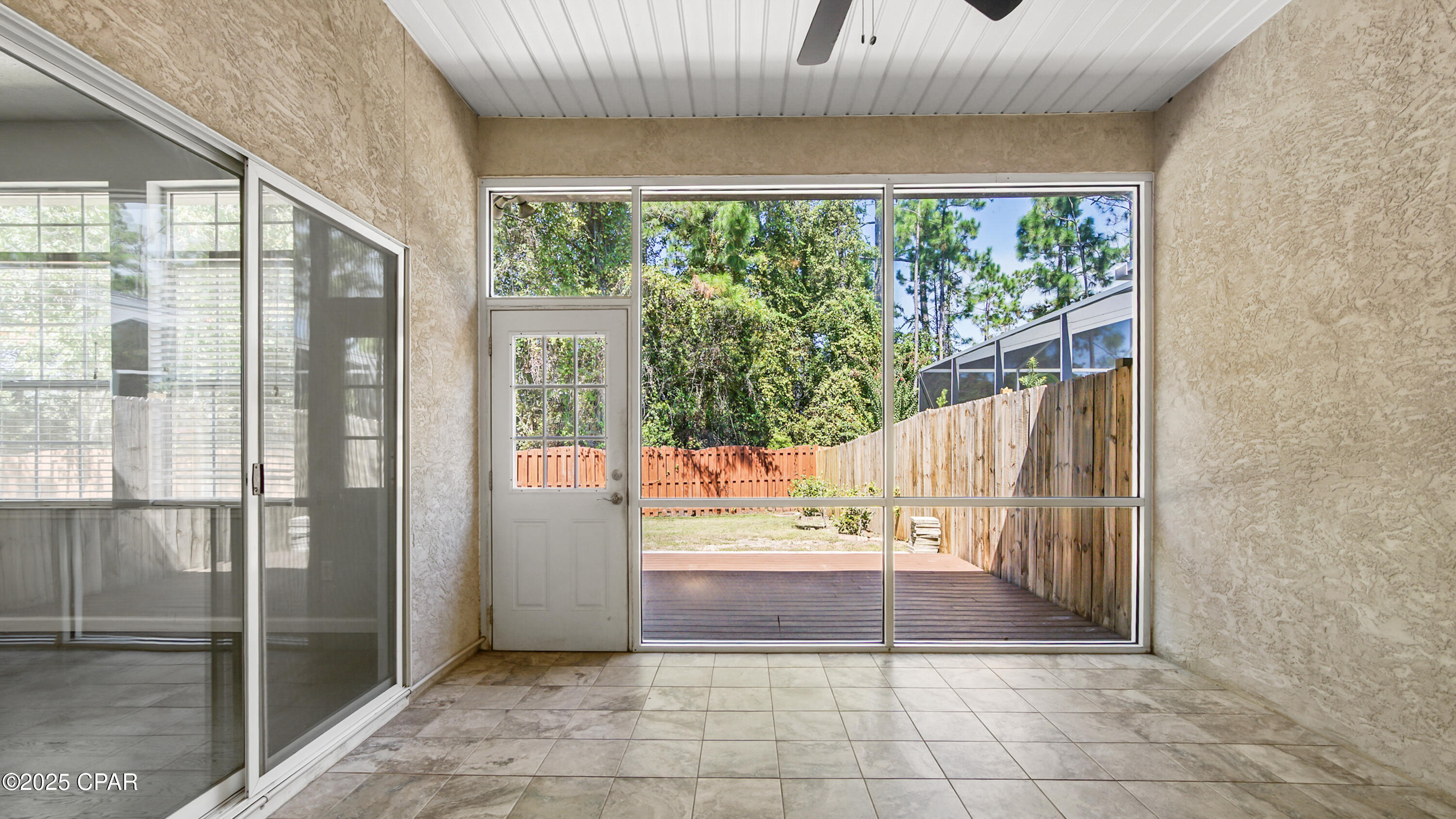 Dolphin Bay - Residential Lease