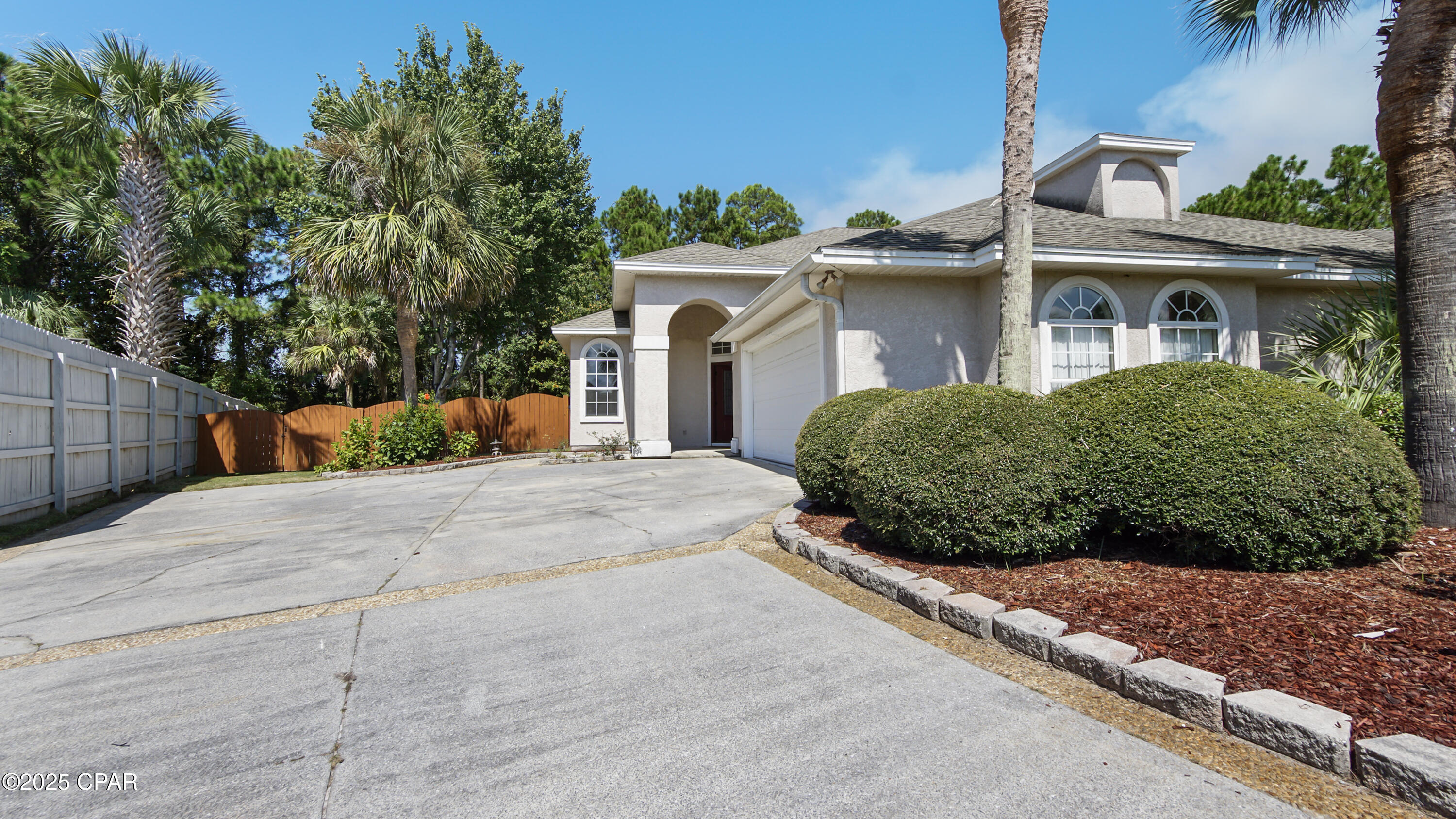 Dolphin Bay - Residential Lease