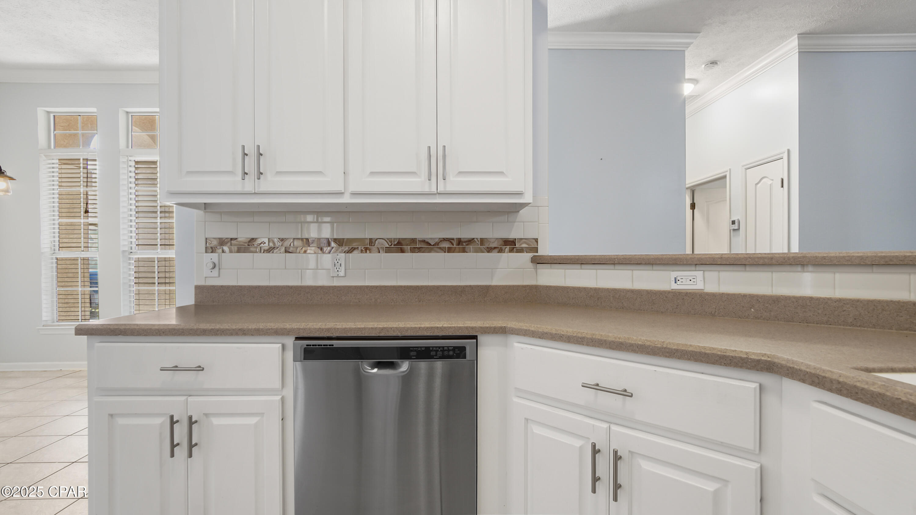 Dolphin Bay - Residential Lease