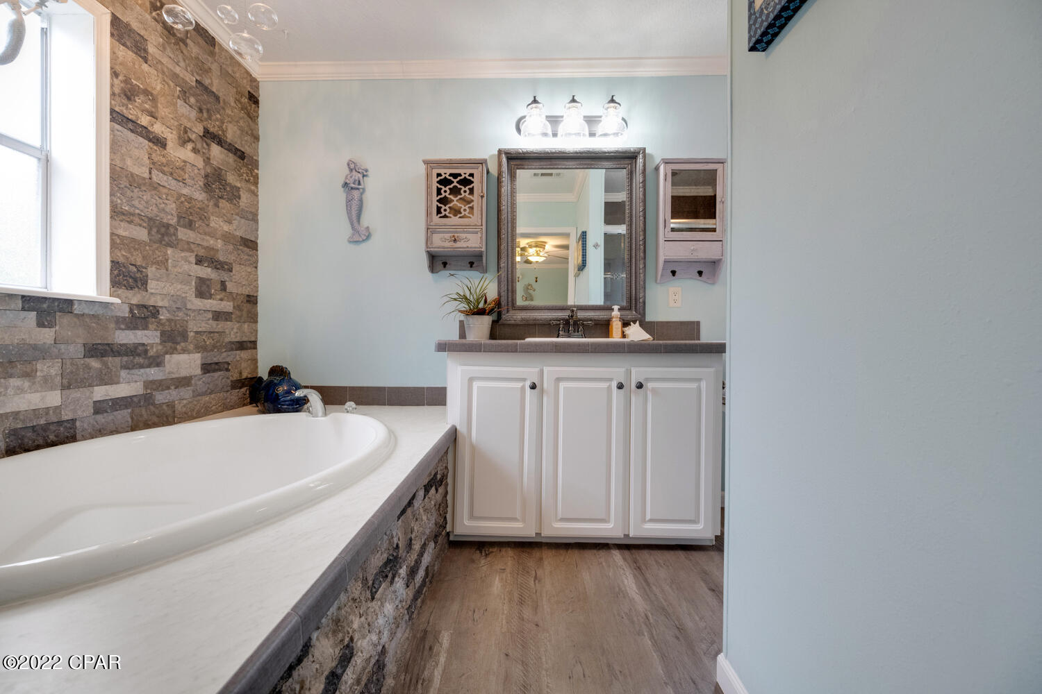 Laguna Beach Estates 7th Add - Residential