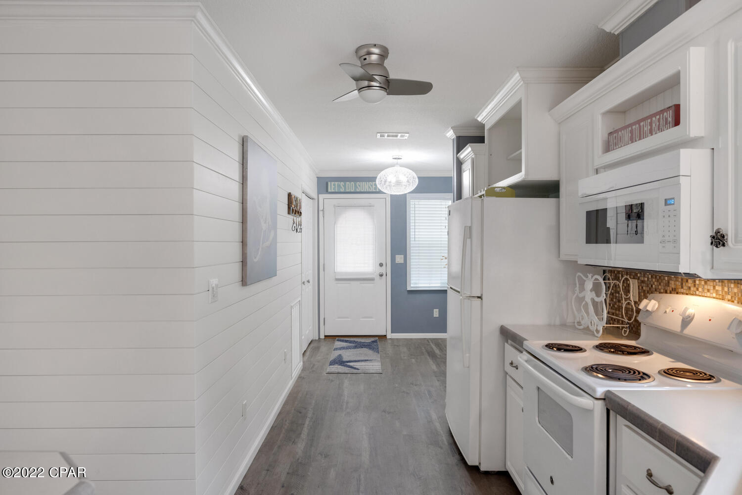 Laguna Beach Estates 7th Add - Residential