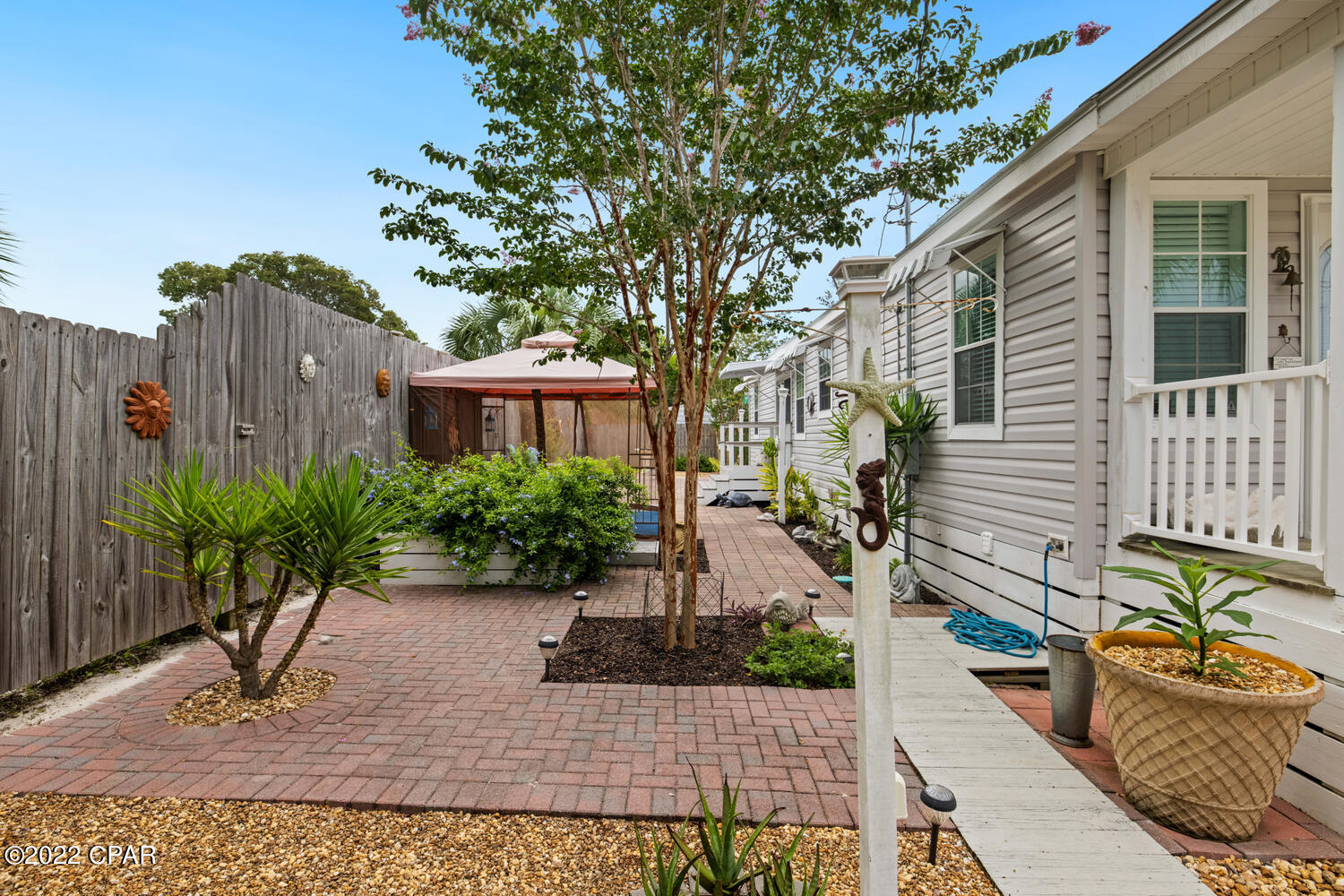 Laguna Beach Estates 7th Add - Residential