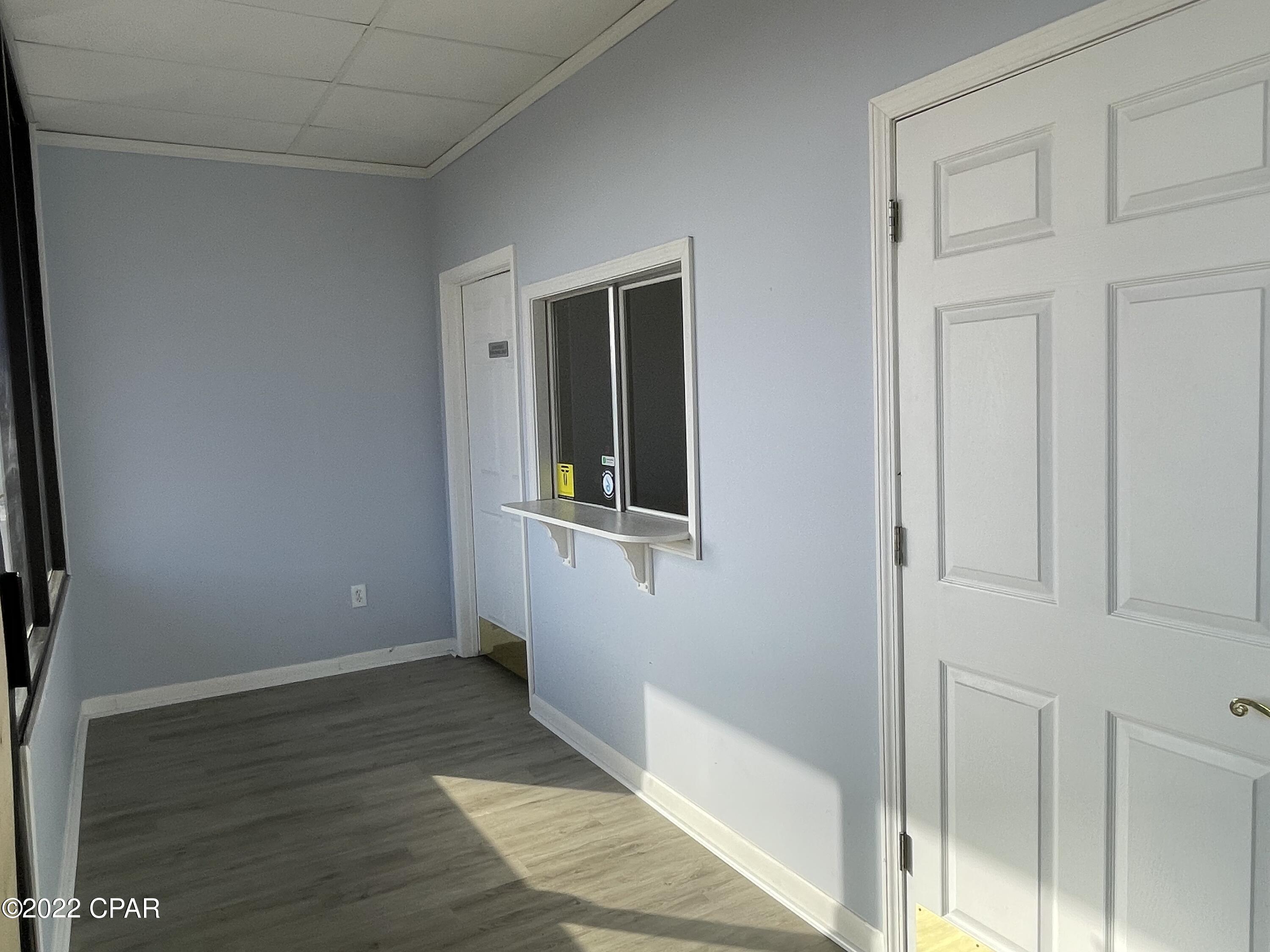 [No Recorded Subdiv] - Commercial Sale