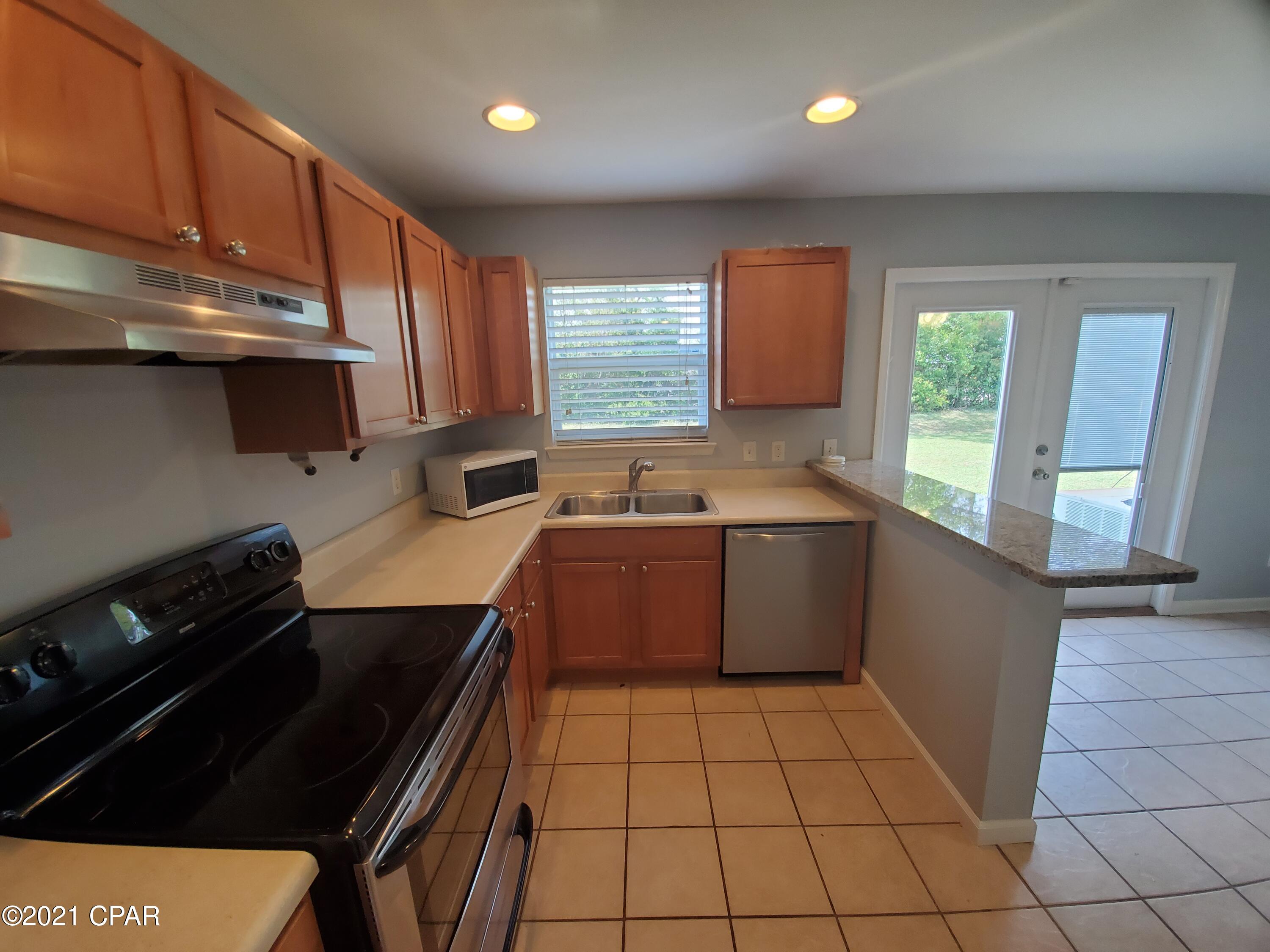 [No Recorded Subdiv] - Residential Lease