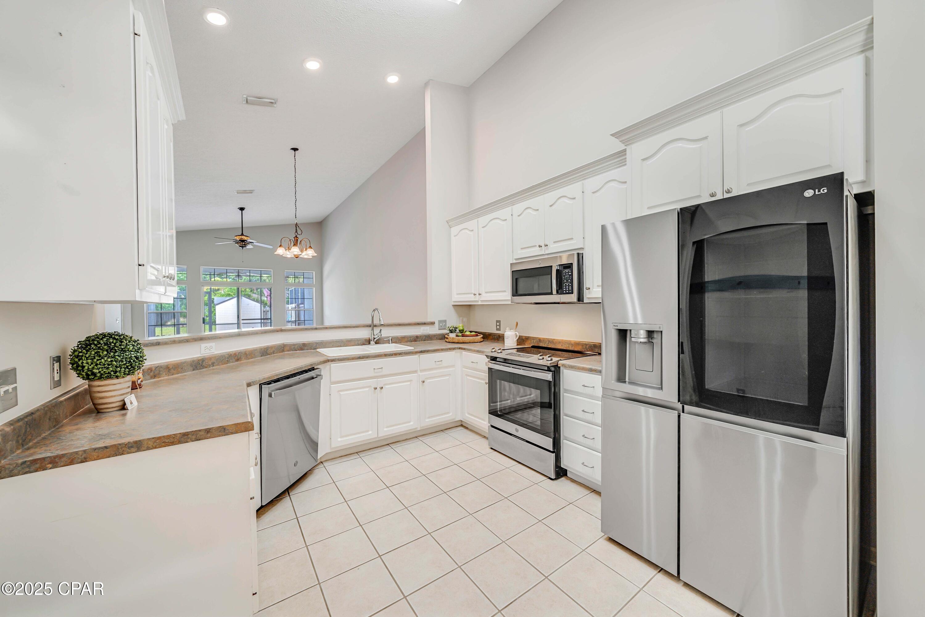 Dolphin Bay - Residential