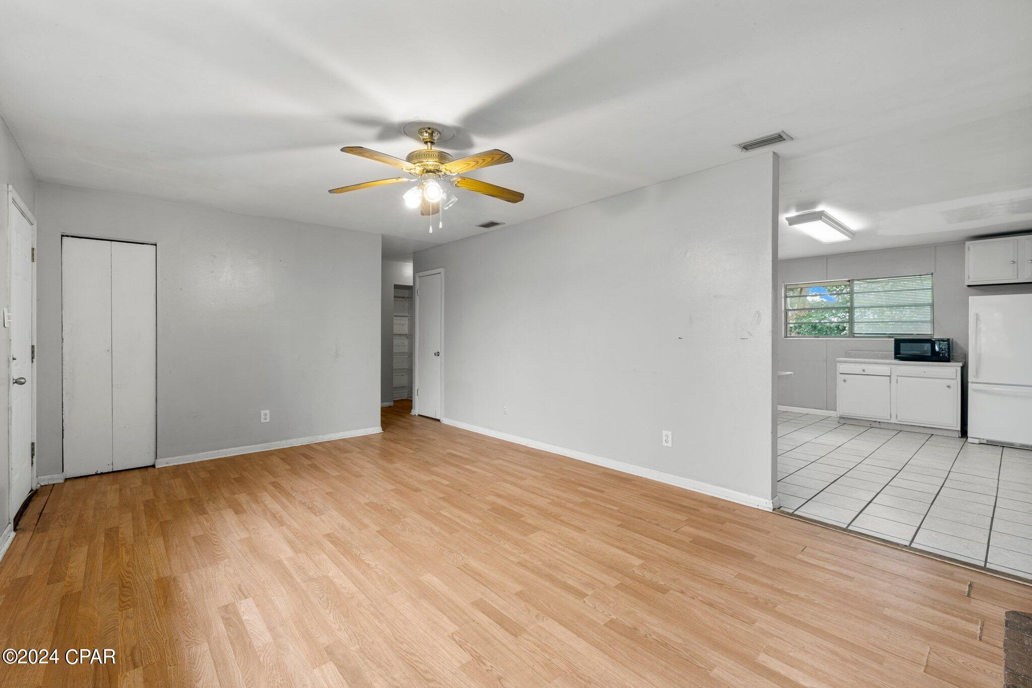 Hentz 1st Add Unit B - Residential