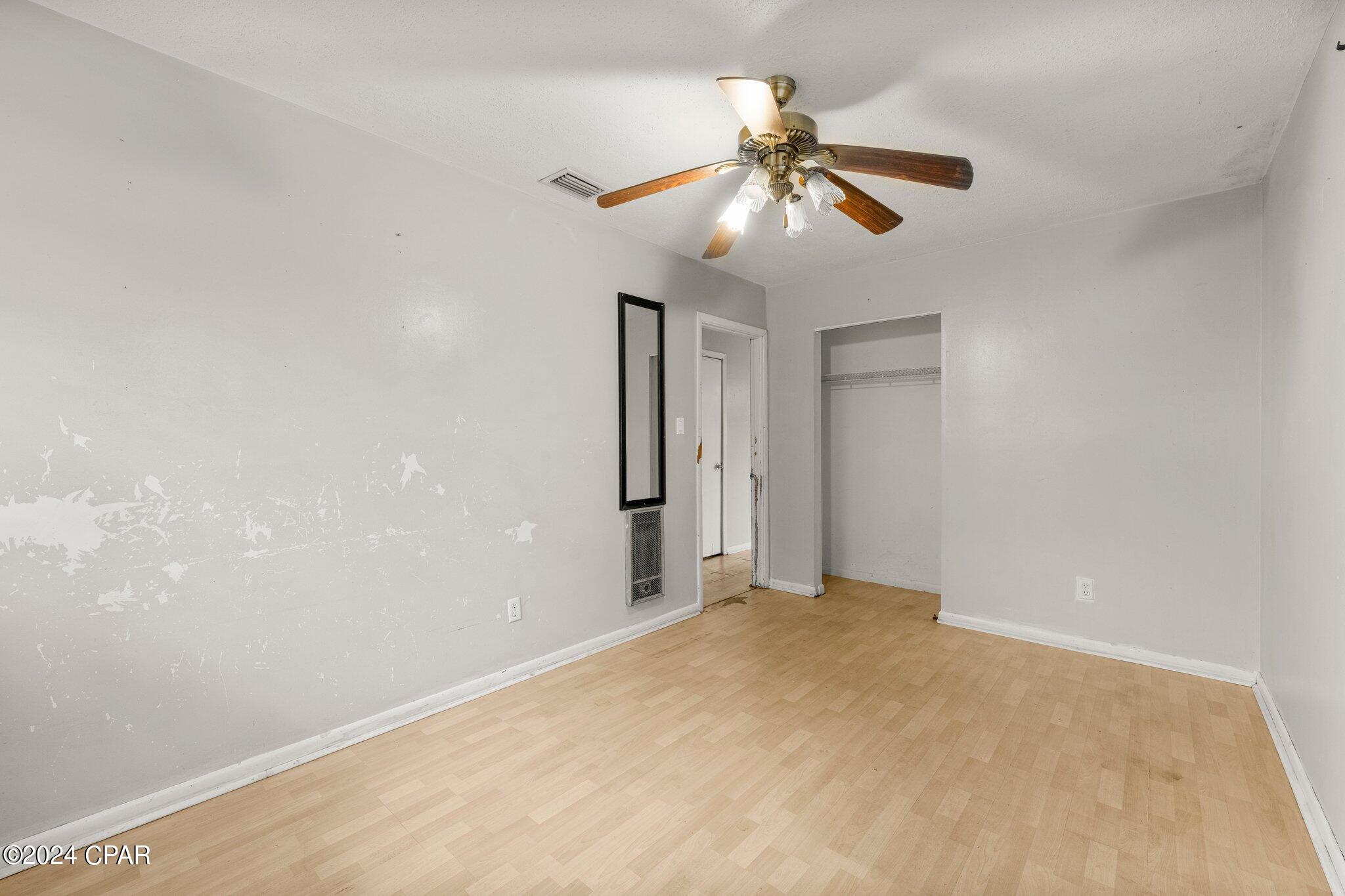 Hentz 1st Add Unit B - Residential