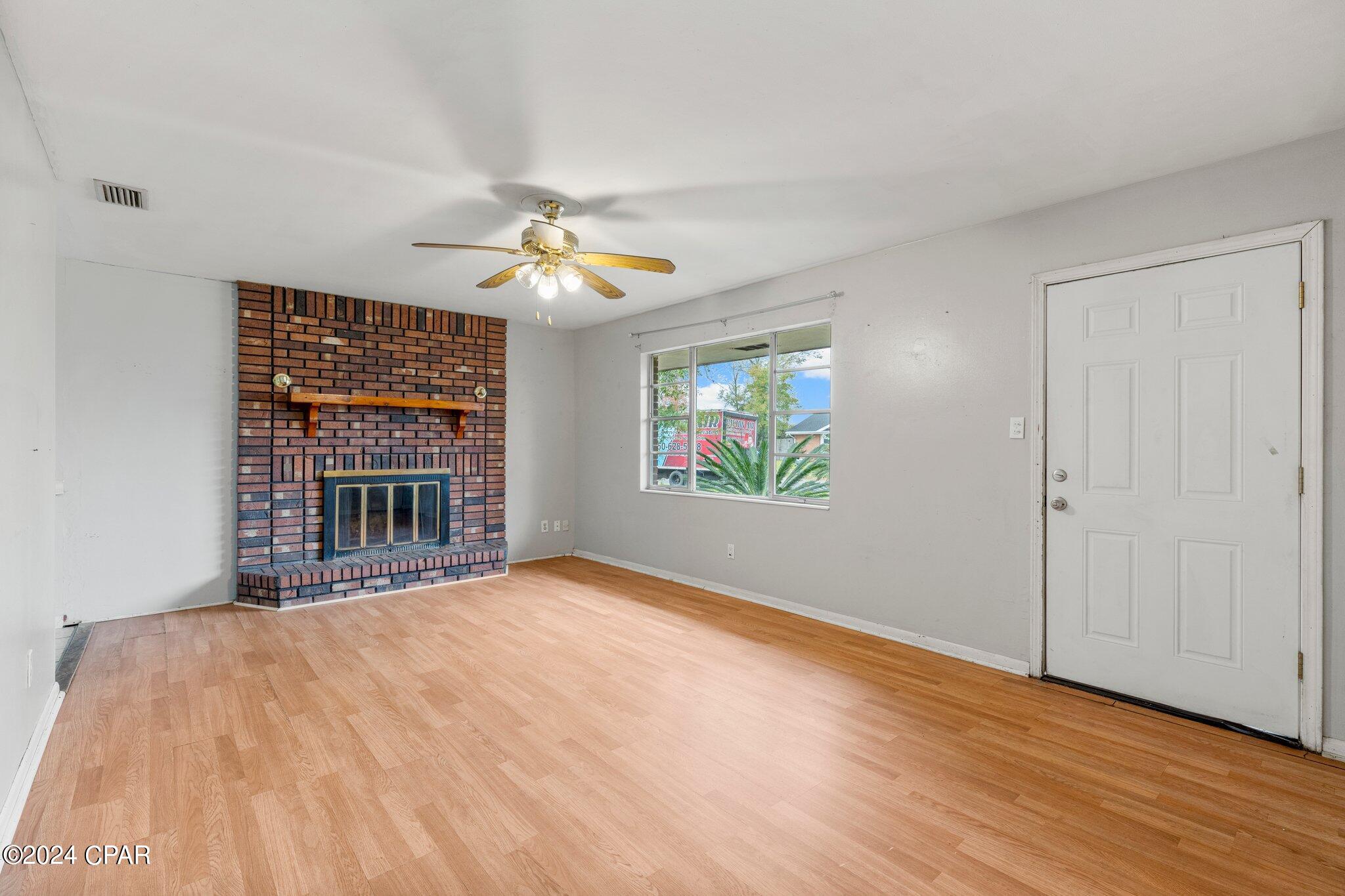 Hentz 1st Add Unit B - Residential