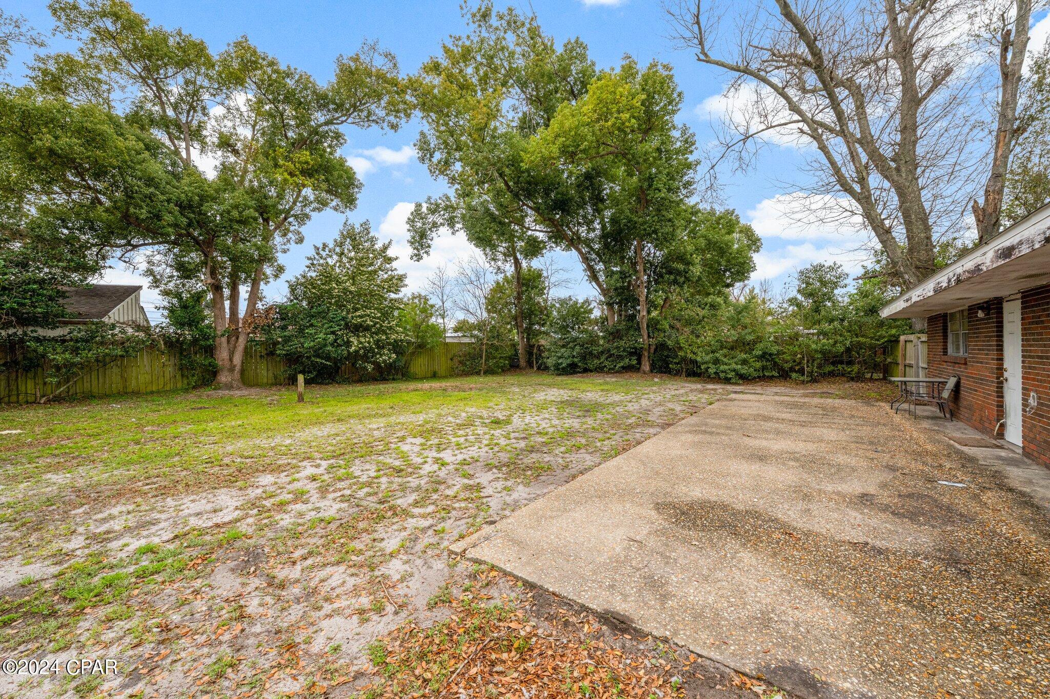 Hentz 1st Add Unit B - Residential