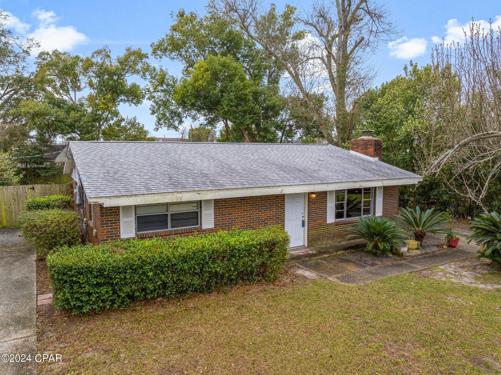 Hentz 1st Add Unit B - Residential