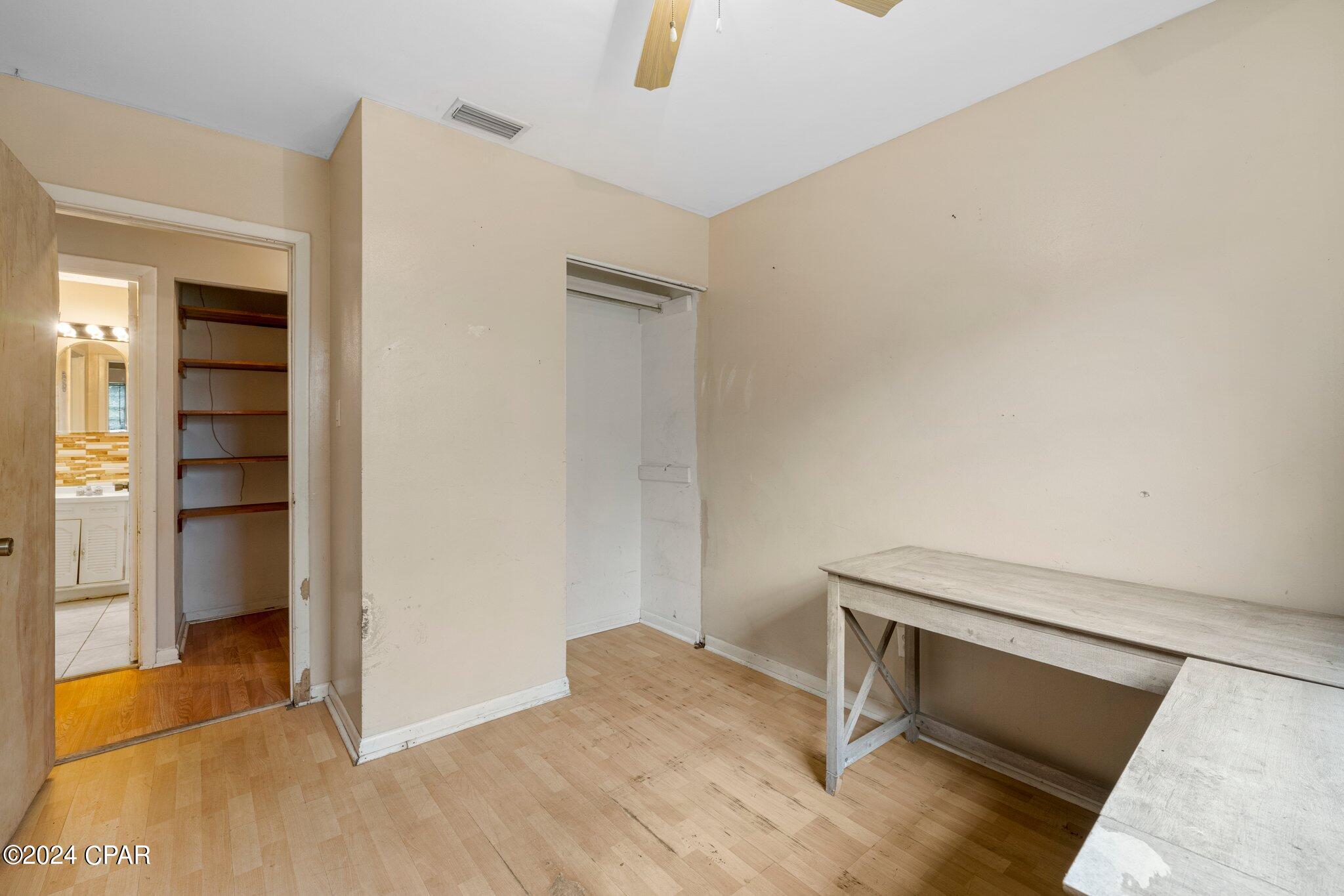 Hentz 1st Add Unit B - Residential